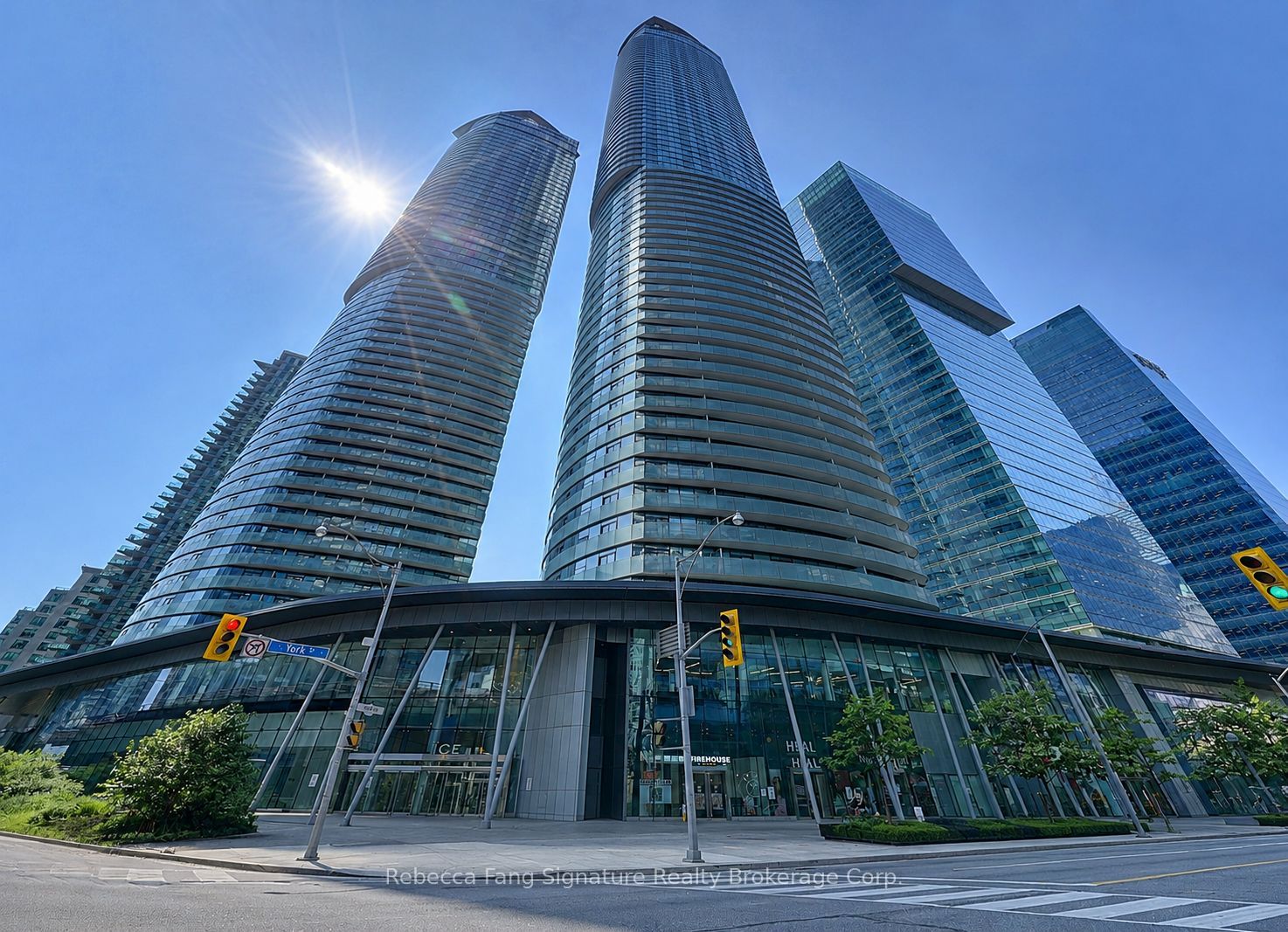 12 York Street 3811, Toronto, ON M5J 2Z2