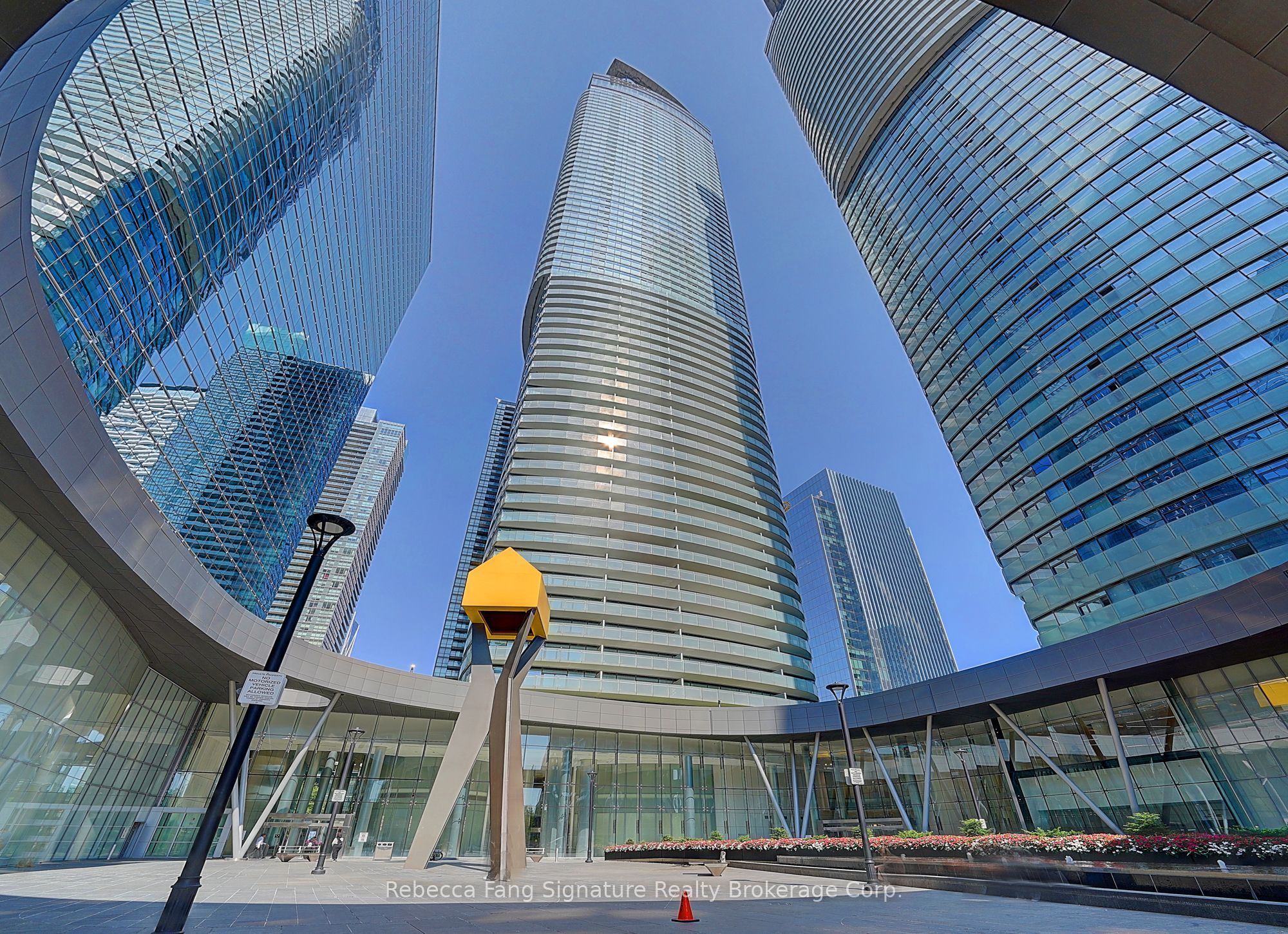 12 York Street 3811, Toronto, ON M5J 2Z2 photo 5