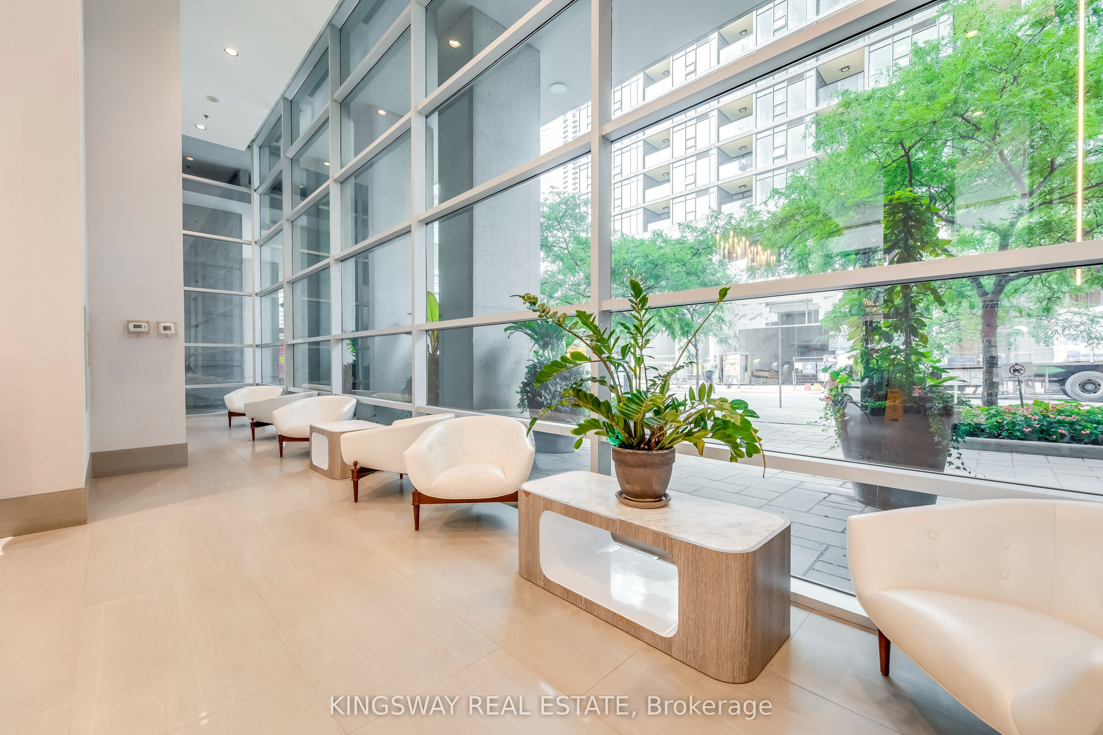 81 Navy Wharf Court 3511, Toronto, ON M5V 3S2 photo 5