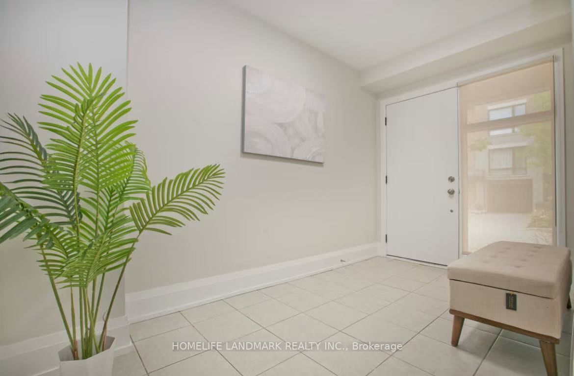 30 Kenneth Wood Crescent, Toronto, ON M2N 0K3