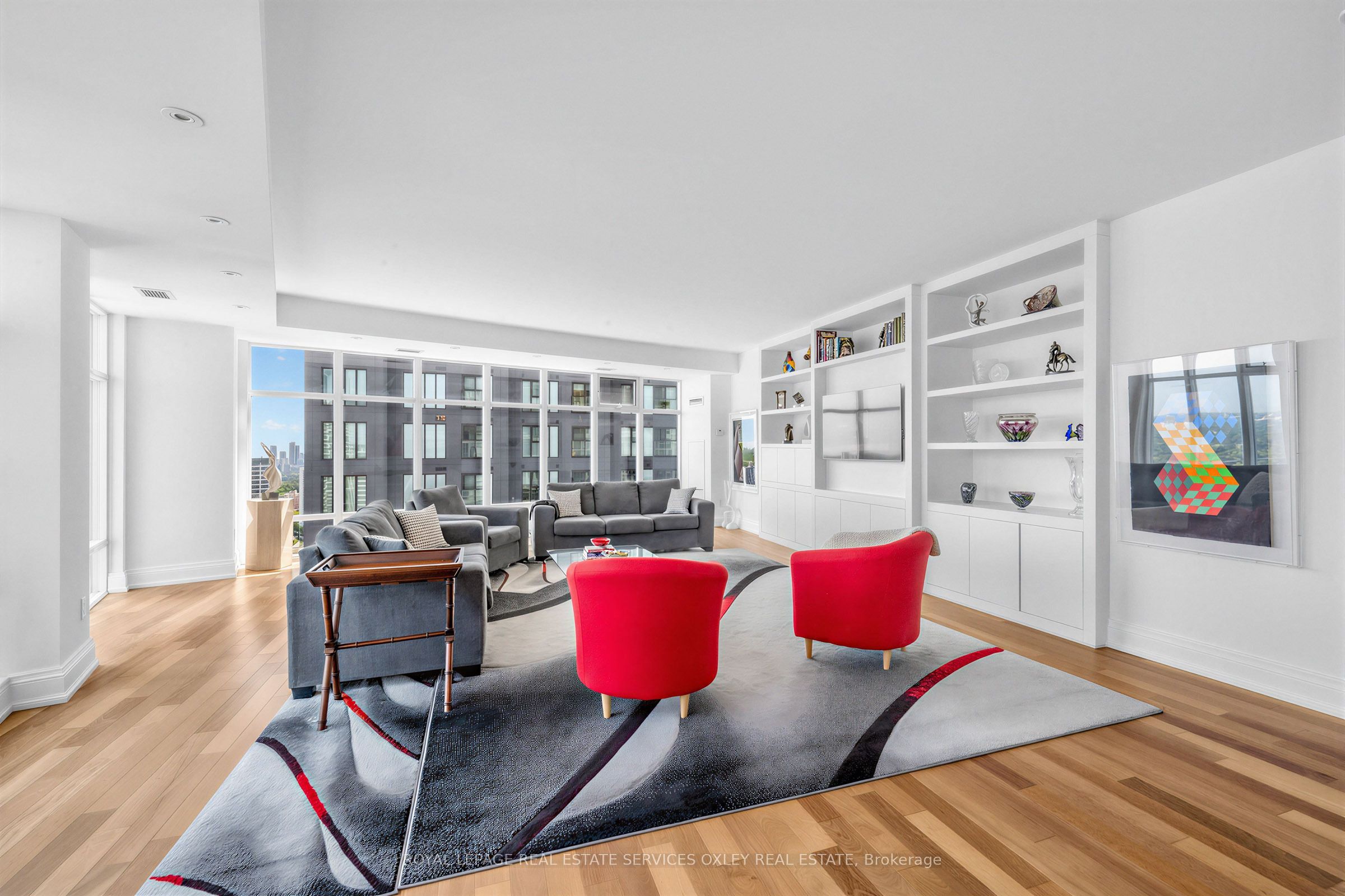 2181 Yonge Street 3701, Toronto, ON M4S 3H7 photo 5