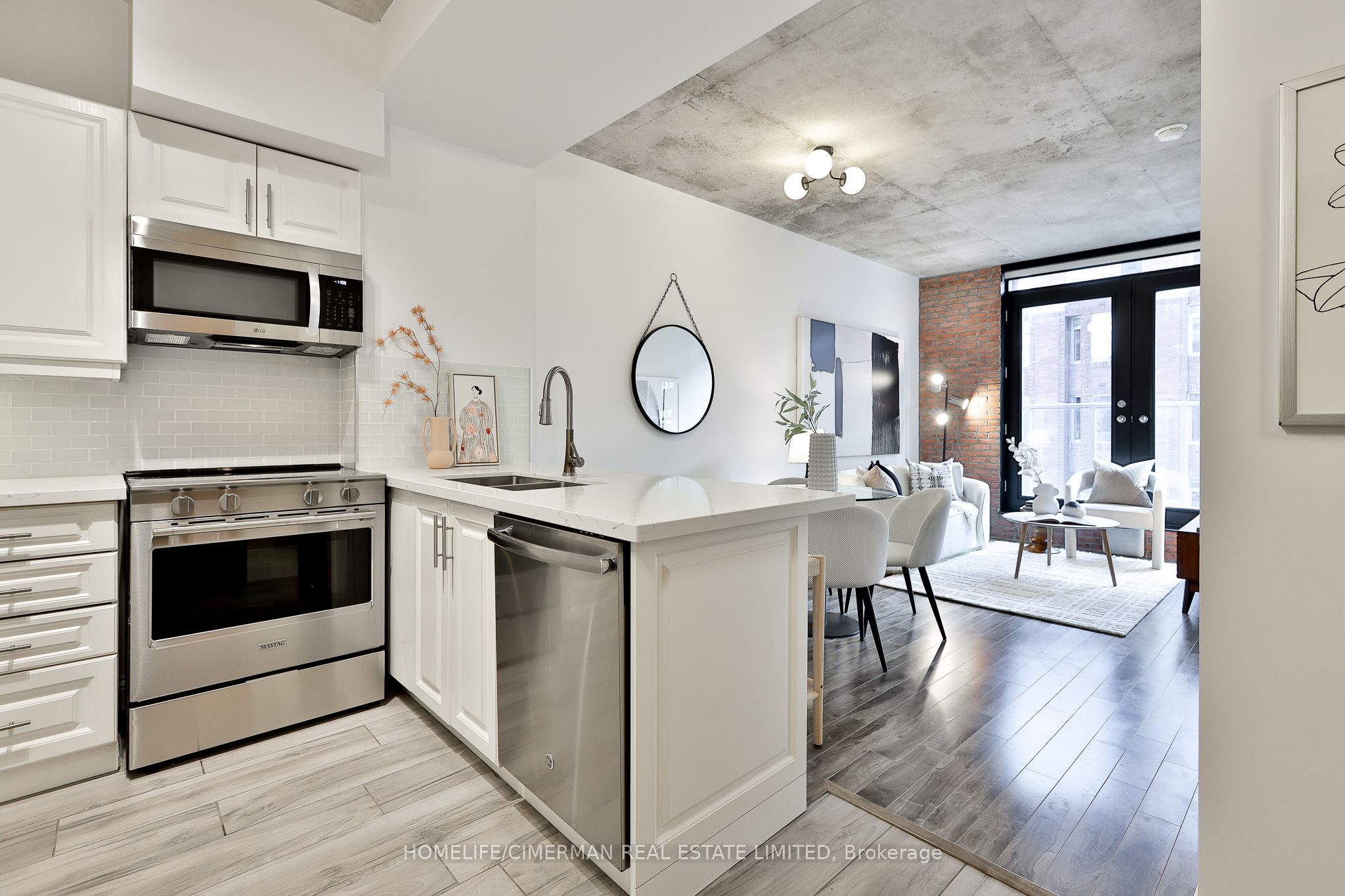 36 Charlotte Street 503, Toronto, ON M5V 3P7 photo 2