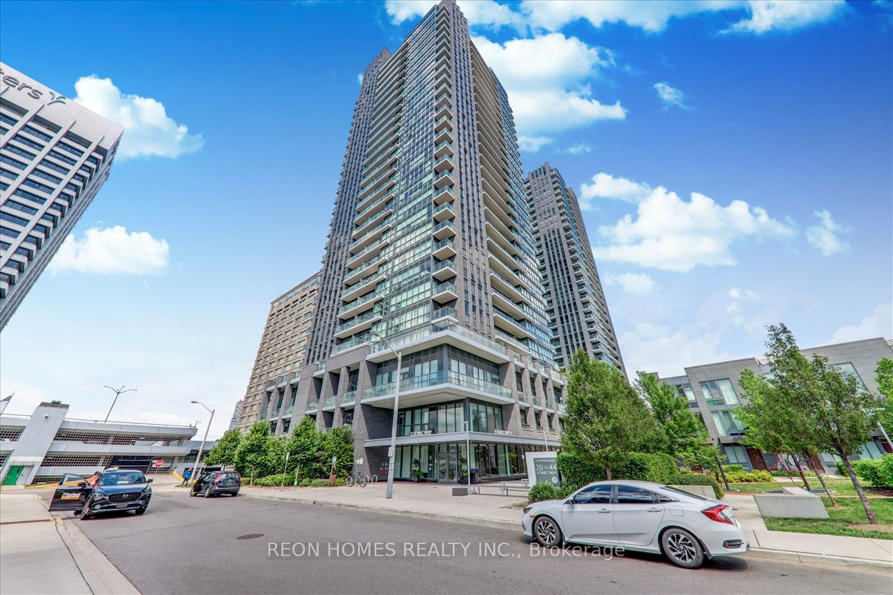 2 Sonic Way 910, Toronto, ON M3C 0P2