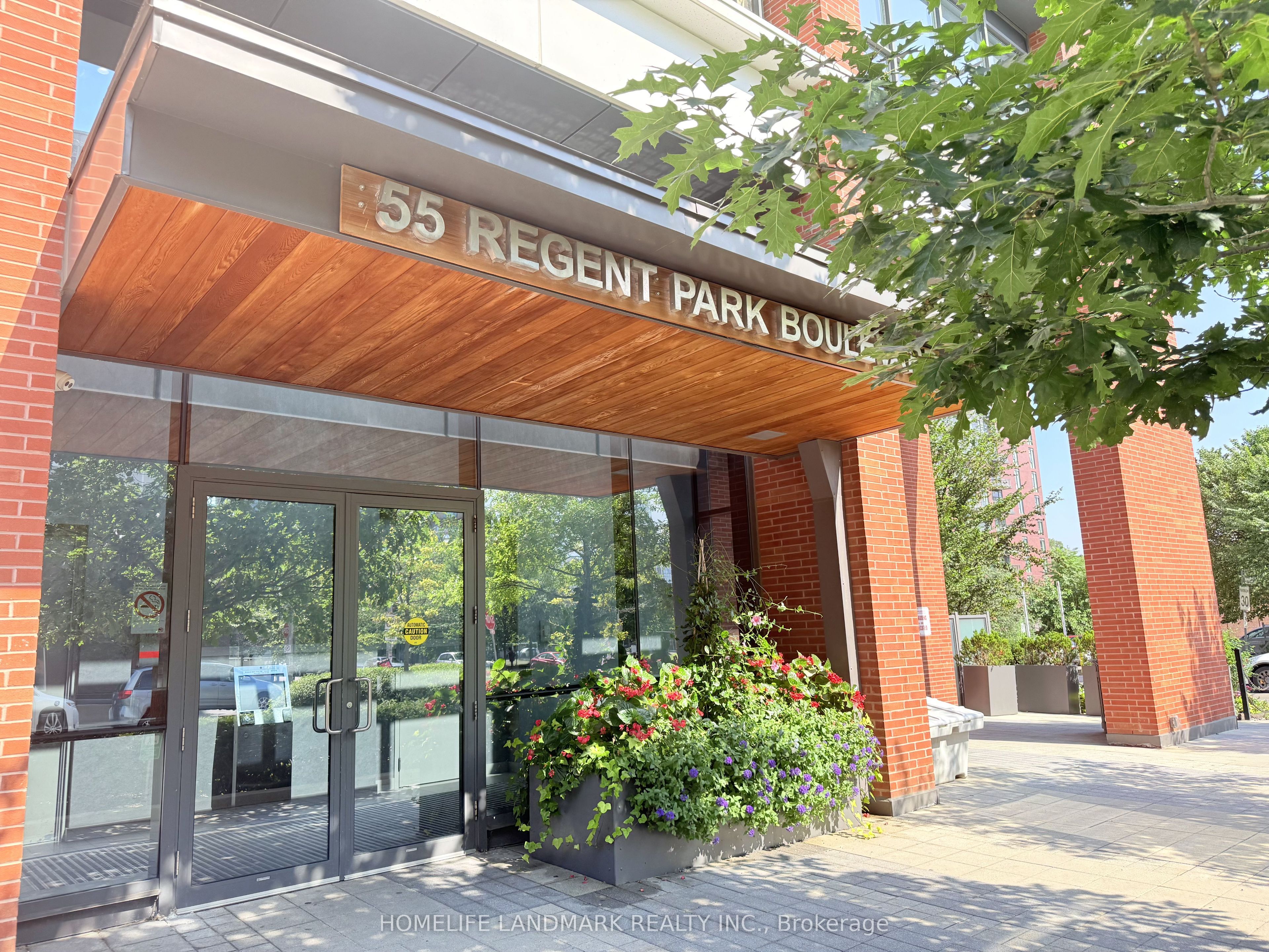 55 Regent Park Boulevard 1711, Toronto, ON M5A 0C2 photo 2