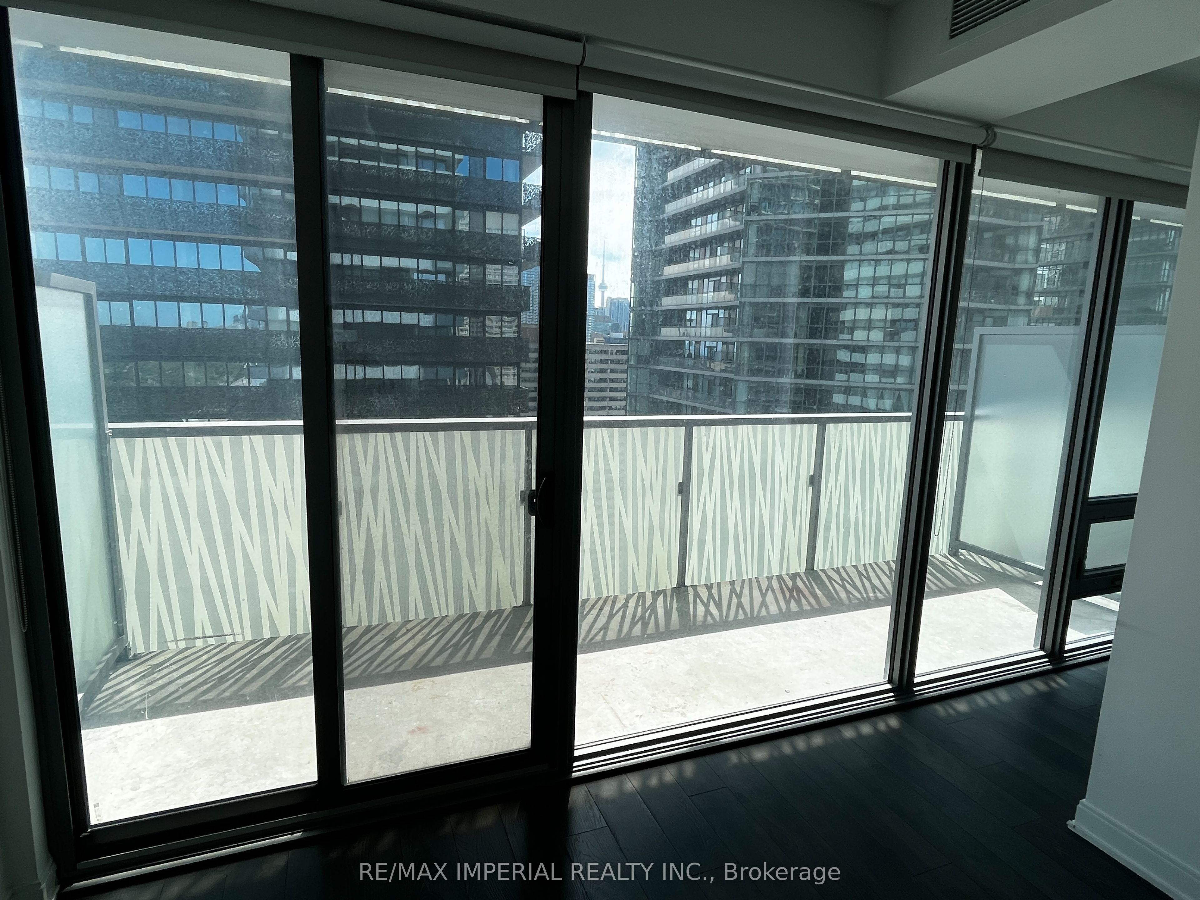 50 Charles Street E 2304, Toronto, ON M4Y 0C3 photo 4