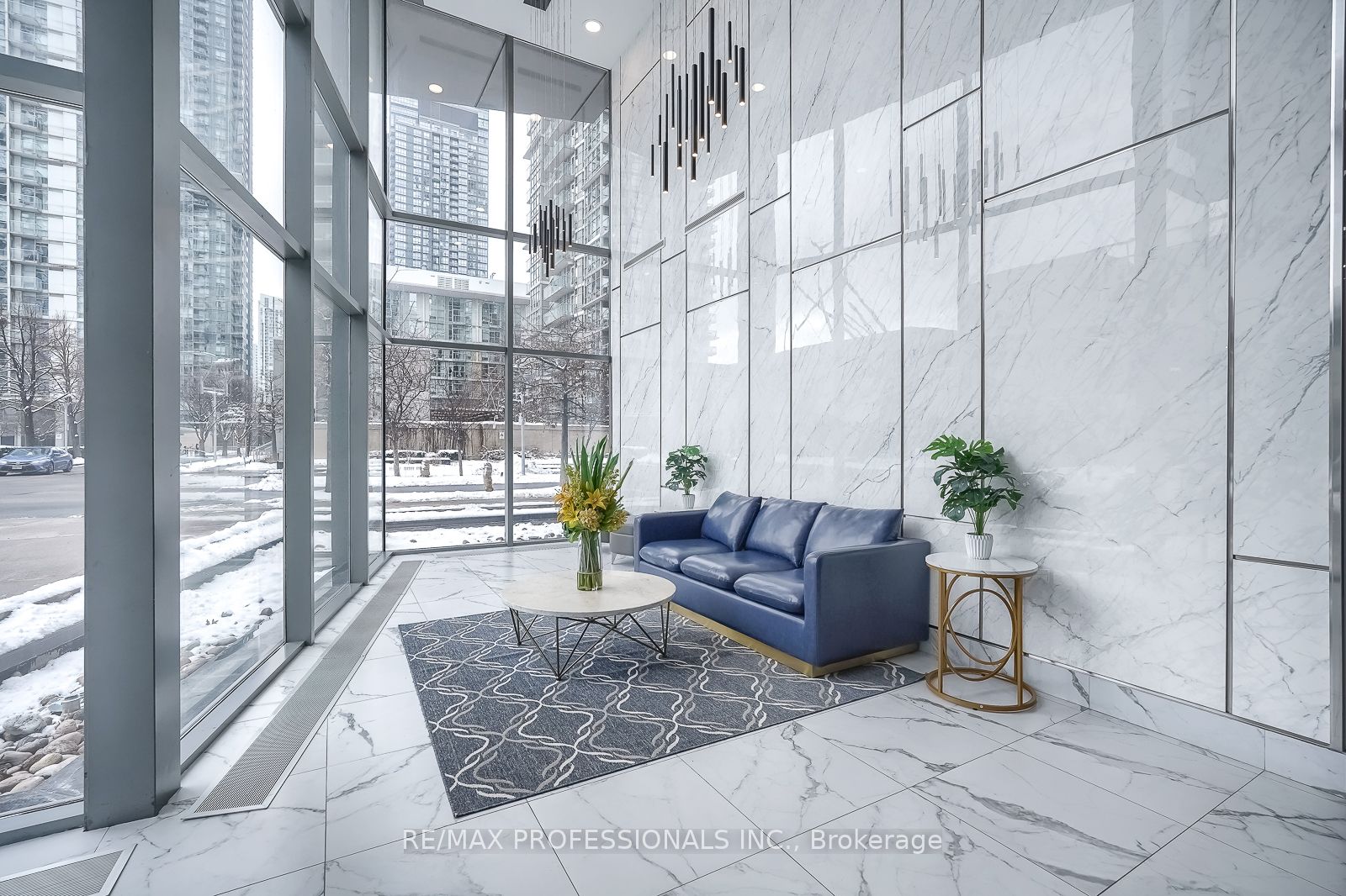 3 Navy Wharf Court 1708, Toronto, ON M5V 3V1 photo 3