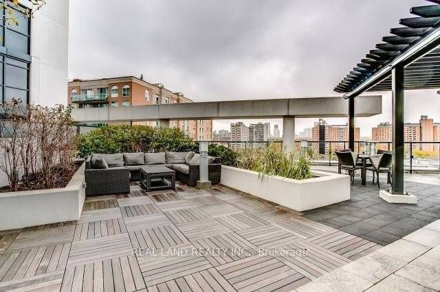 400 Adelaide Street 1111, Toronto, ON M5A 1N4