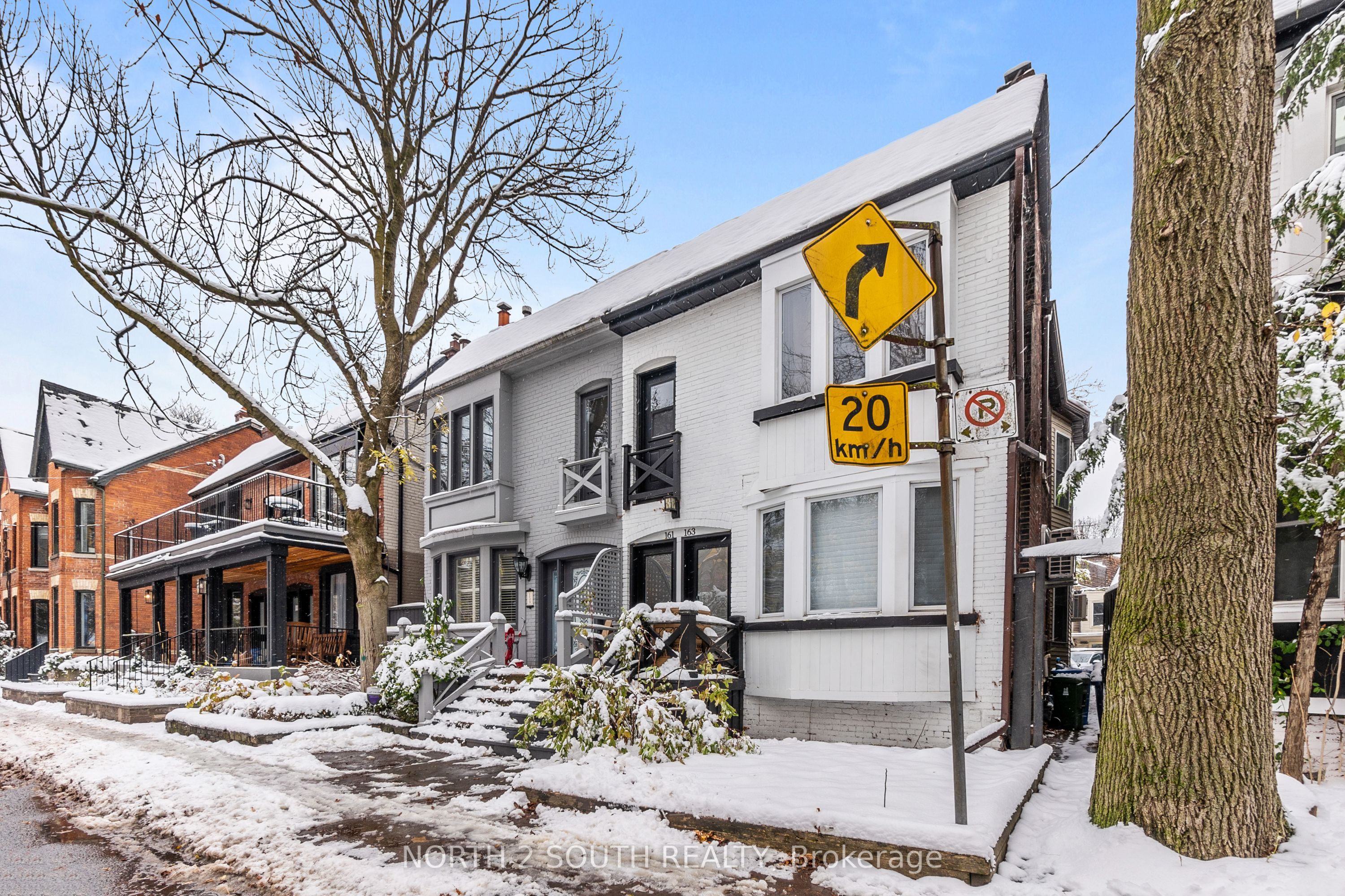 161 Marlborough Place Upper, Toronto, ON M5R 3J5