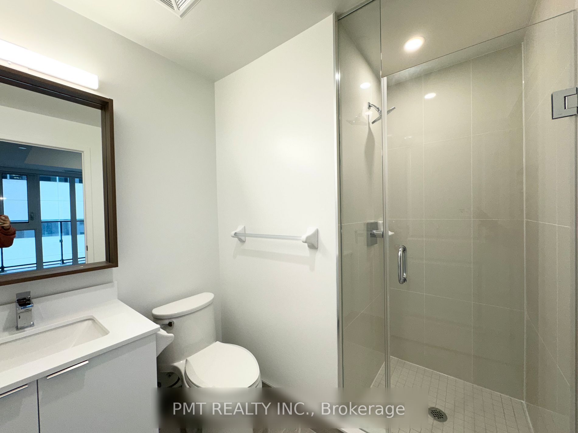 543 Richmond Street W 637, Toronto, ON M5V 0W9 photo 5