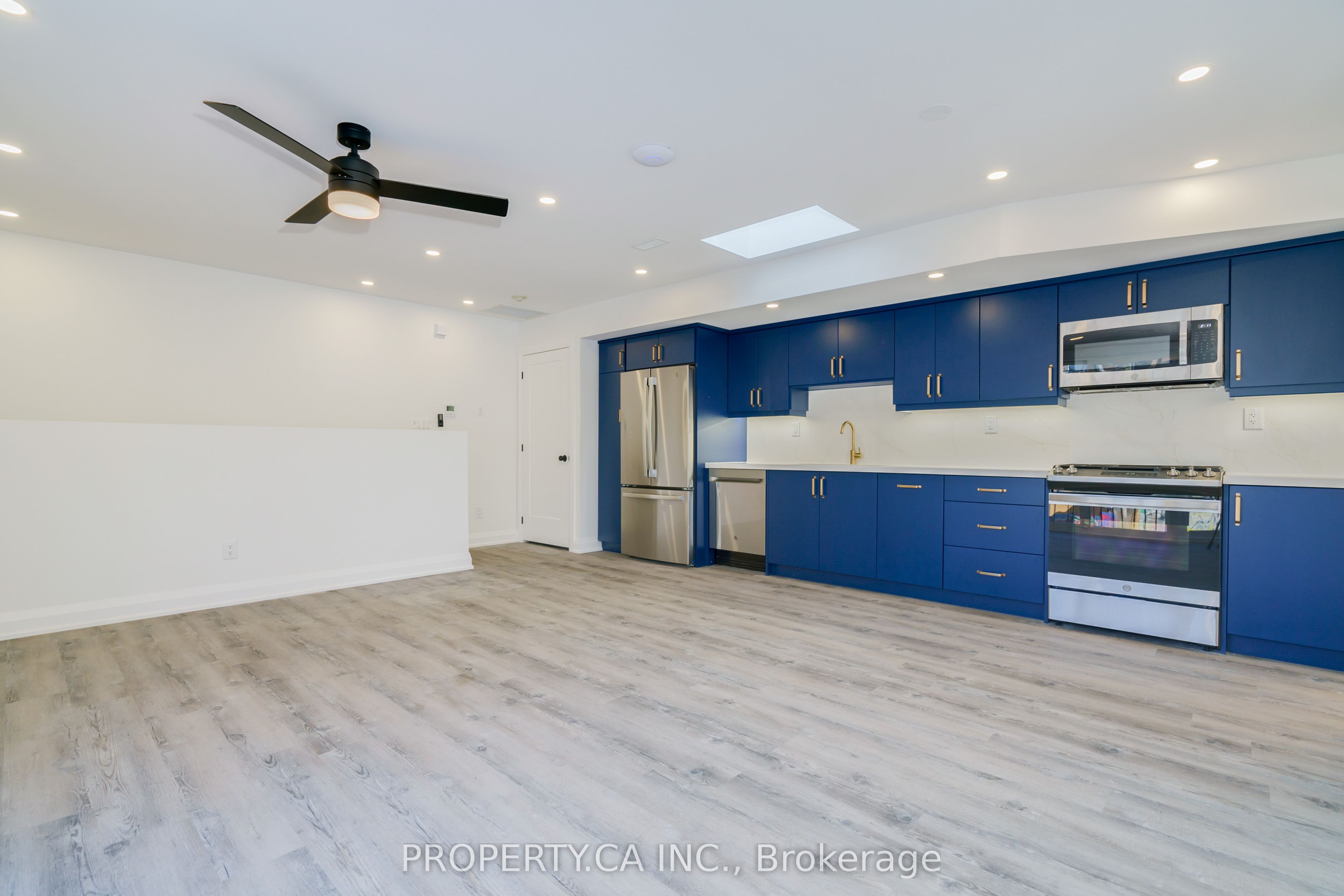 147 Denison Avenue Laneway, Toronto, ON M5T 2N2 photo 3