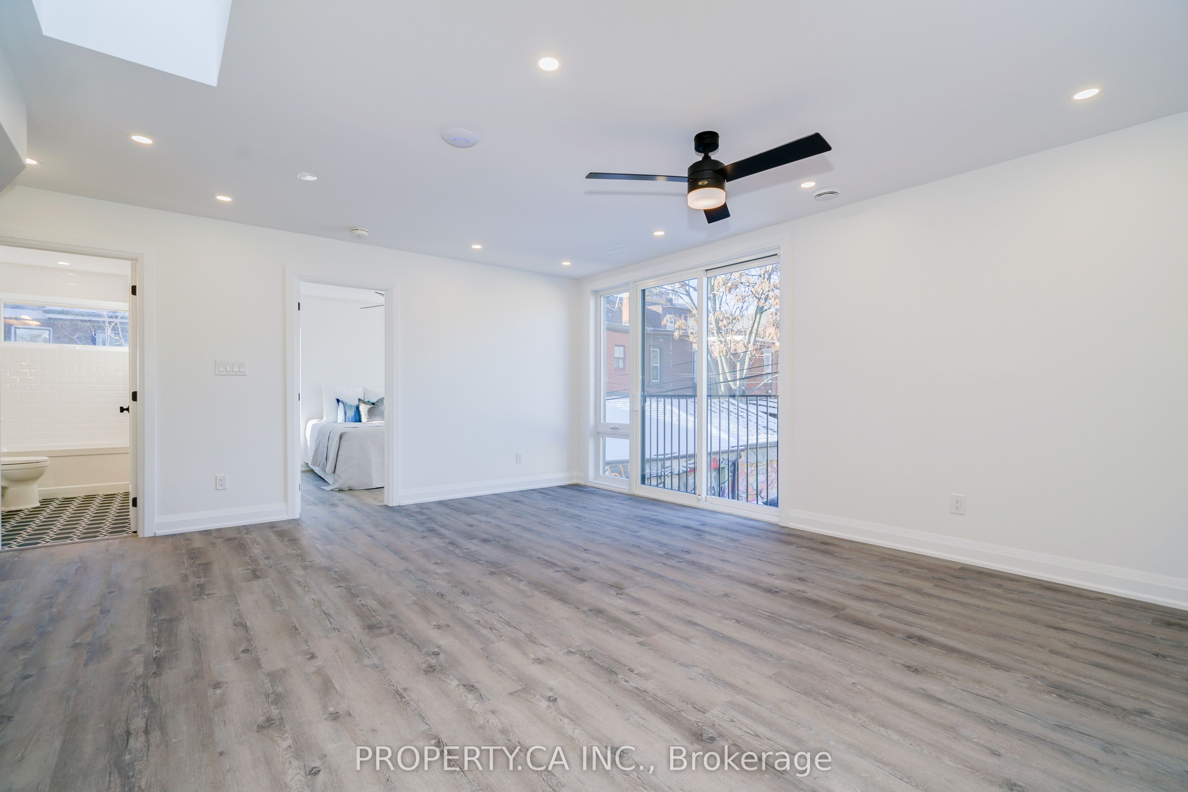 147 Denison Avenue Laneway, Toronto, ON M5T 2N2 photo 4