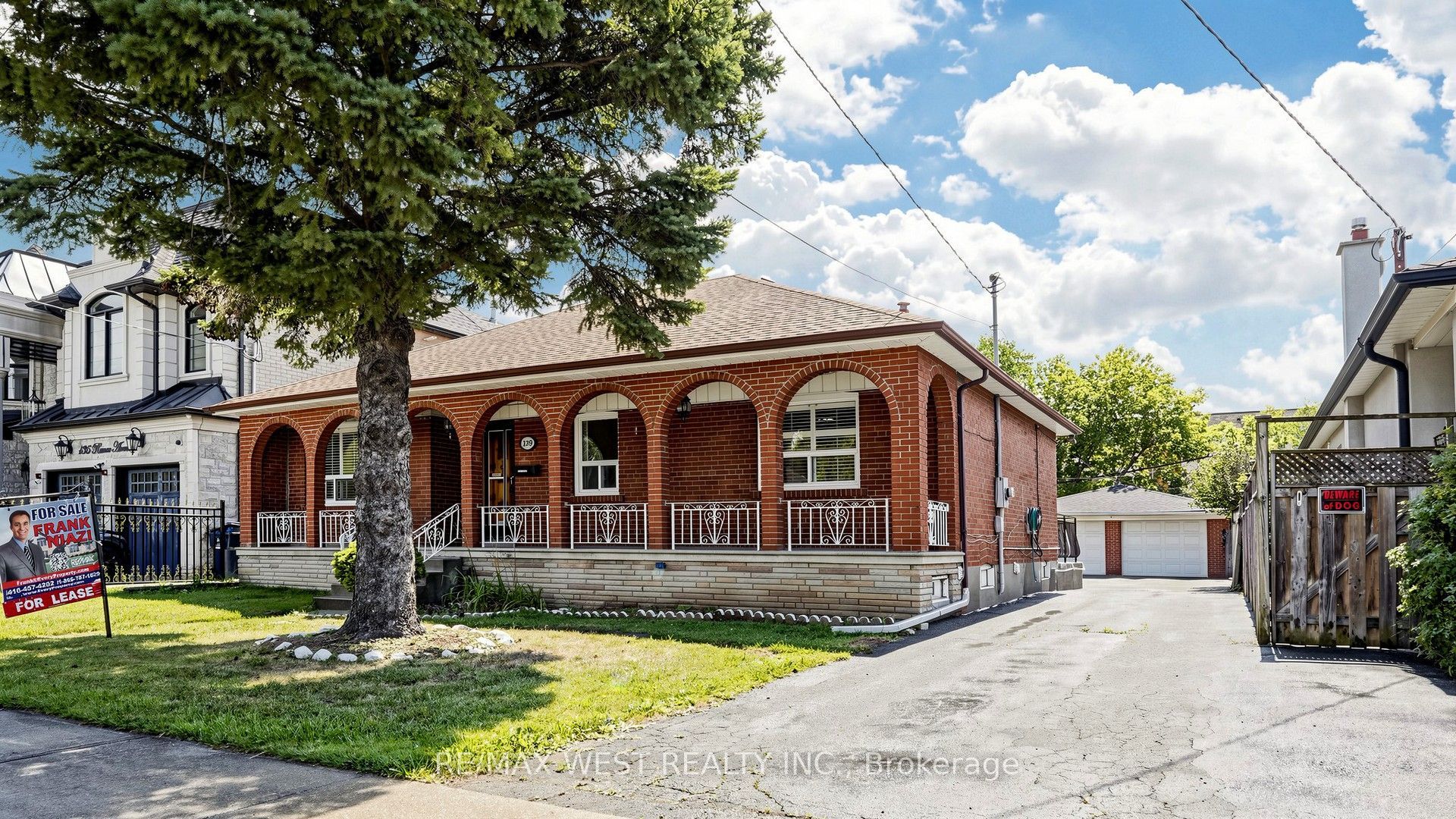 139 Ranee Avenue Main Floor, Toronto, ON M6A 1N3 photo 3