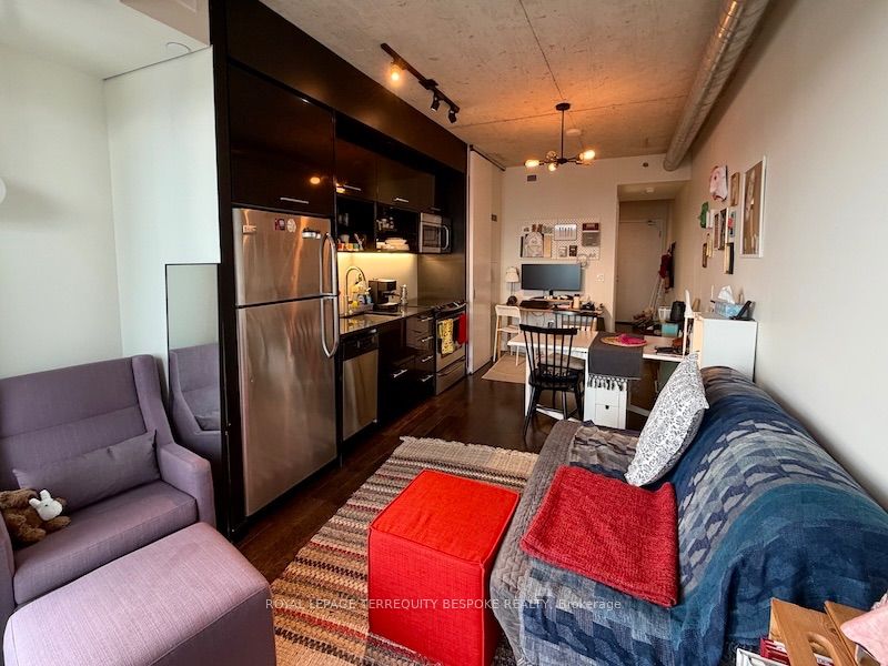 51 Trolley Crescent 1512, Toronto, ON M5A 0E9 photo 5