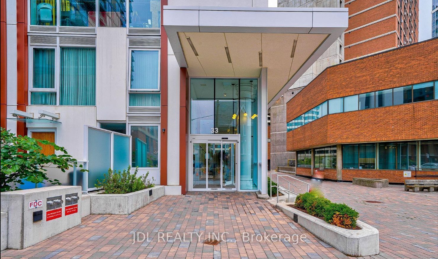 33 helendale Avenue 710, Toronto, ON M4R 0A4 photo 2