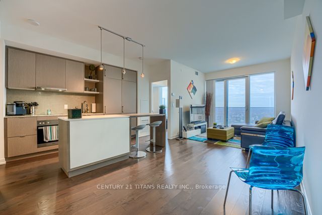 100 Harbour Street 6606, Toronto, ON M5J 2T5 photo 4