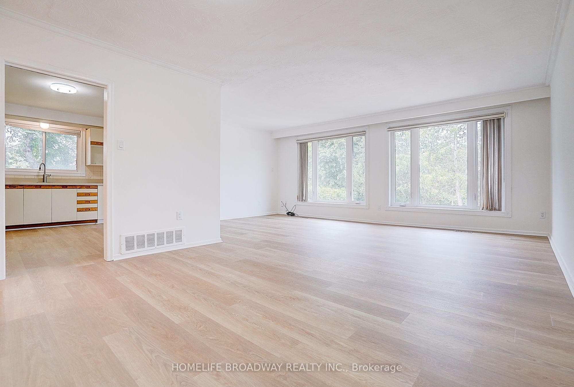 5 Foxhound Court, Toronto, ON M2H 1W3 photo 2