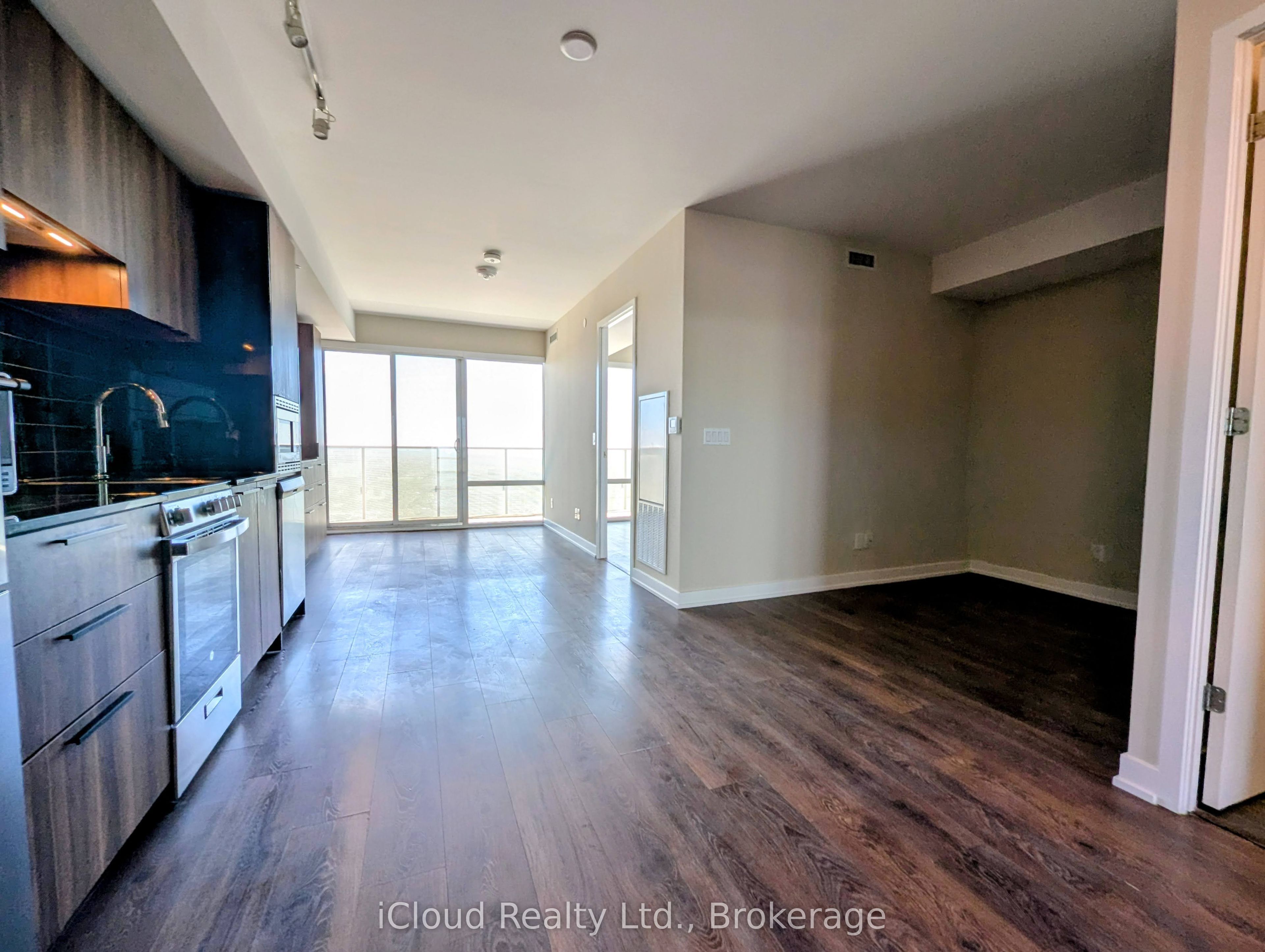 501 Yonge Street 4407, Toronto, ON M4Y 1Y4 photo 4