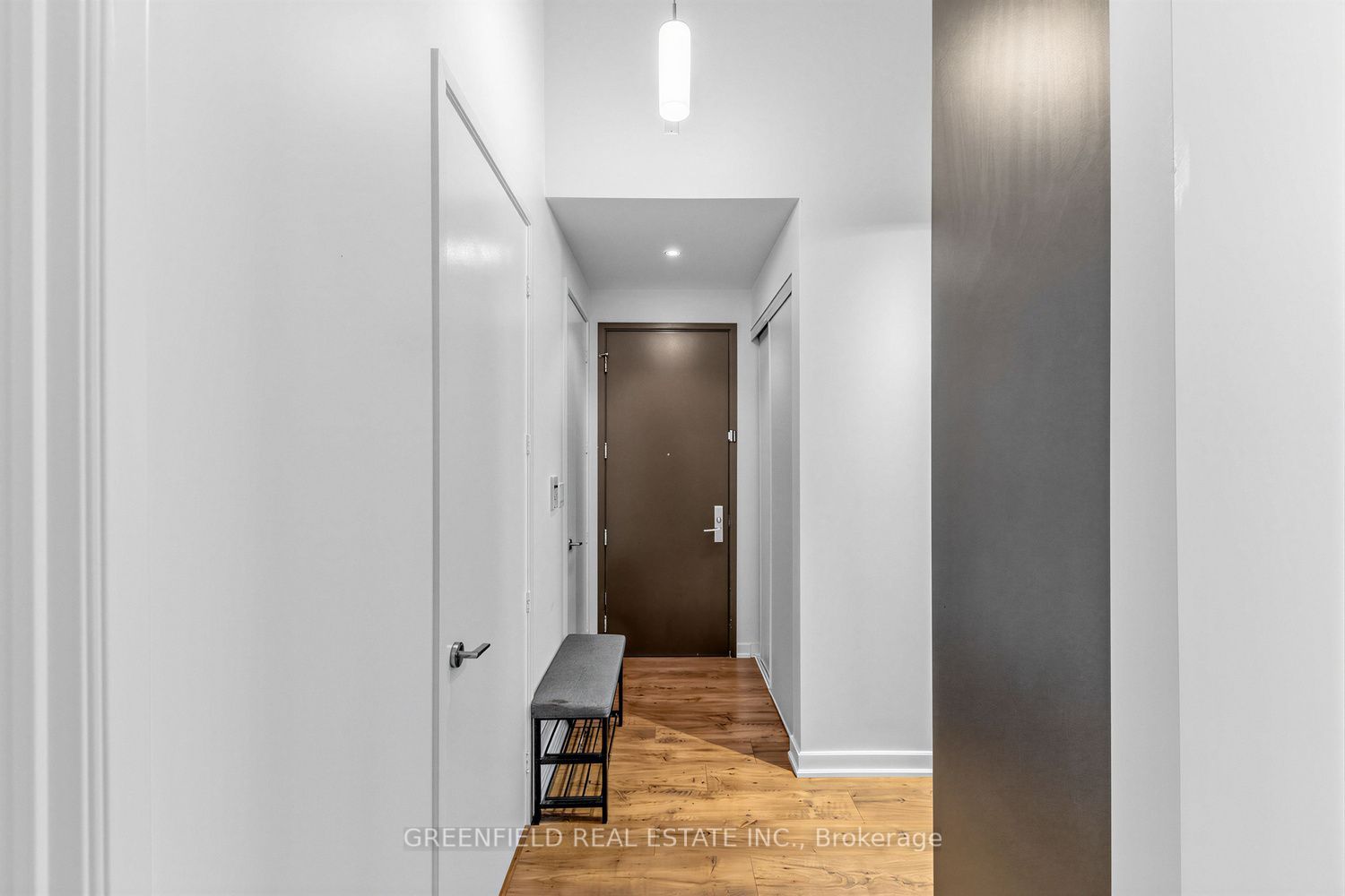 380 Macpherson Avenue N 410, Toronto, ON M4V 3E3 photo 2