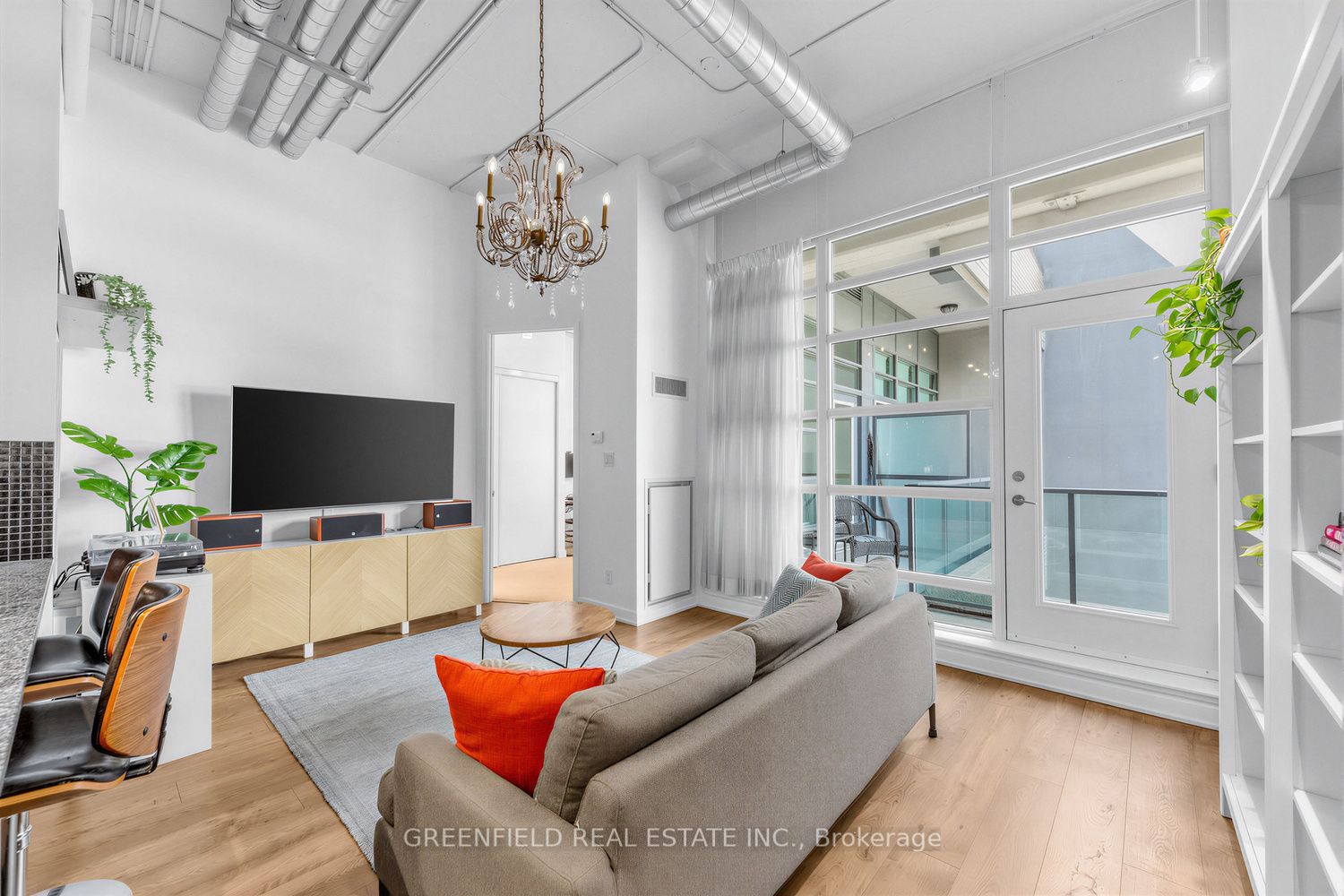 380 Macpherson Avenue N 410, Toronto, ON M4V 3E3 photo 4