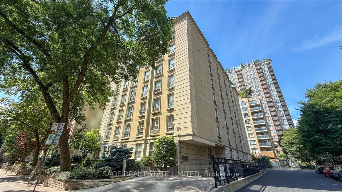 88 Charles Street E 208, Toronto, ON M4Y 2W7
