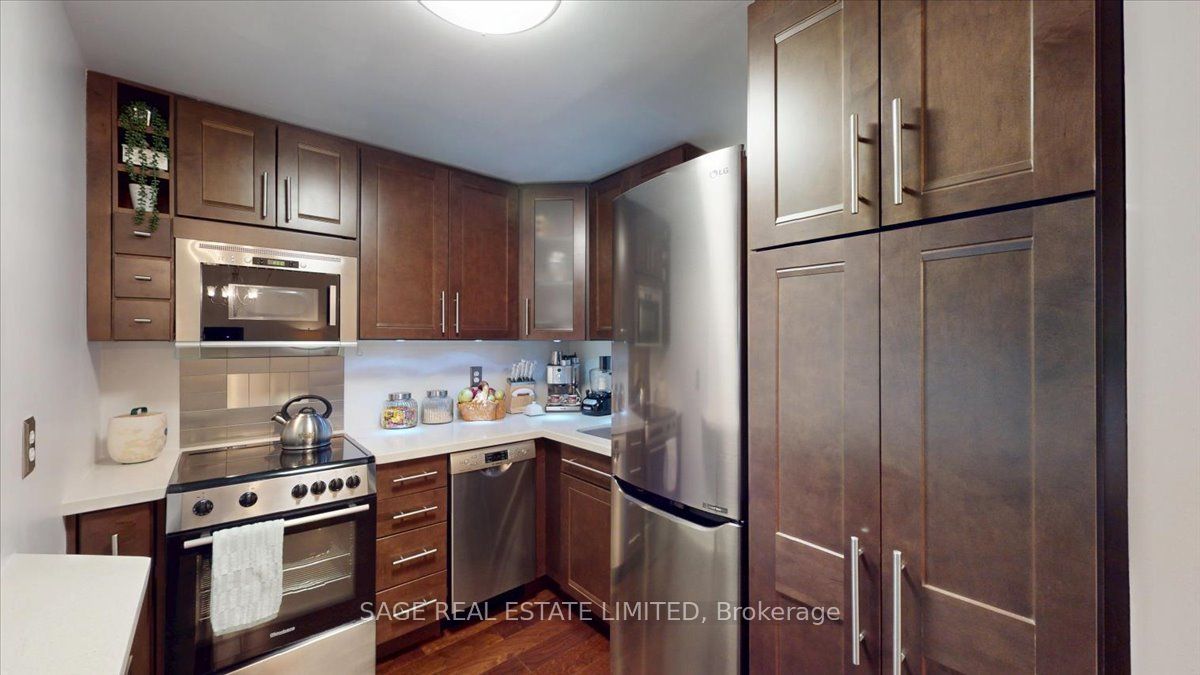 88 Charles Street E 208, Toronto, ON M4Y 2W7 photo 4