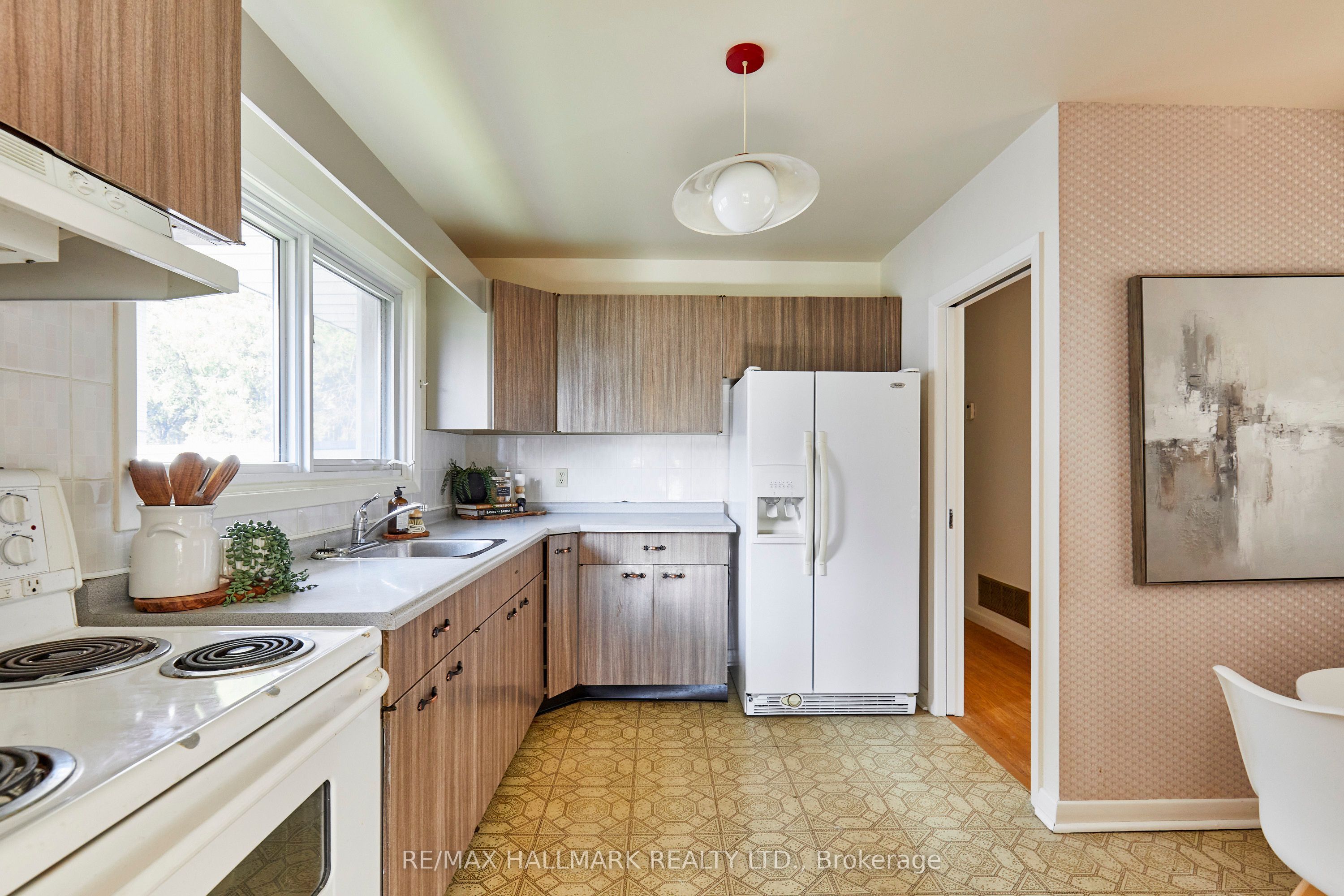 5 Mere Court, Toronto, ON M4A 2J6 photo 5