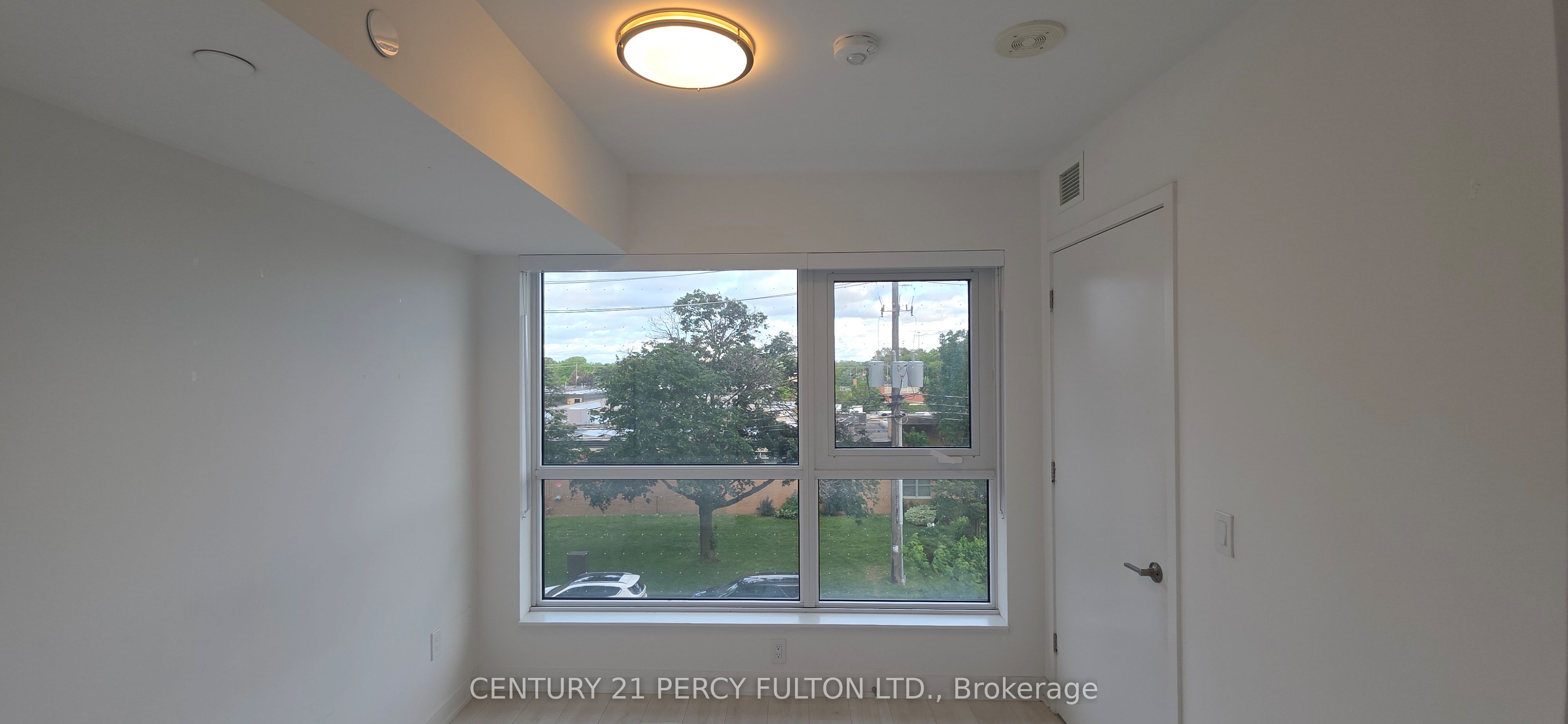 8 Tippett Road 309, Toronto, ON M3H 0E7 photo 3