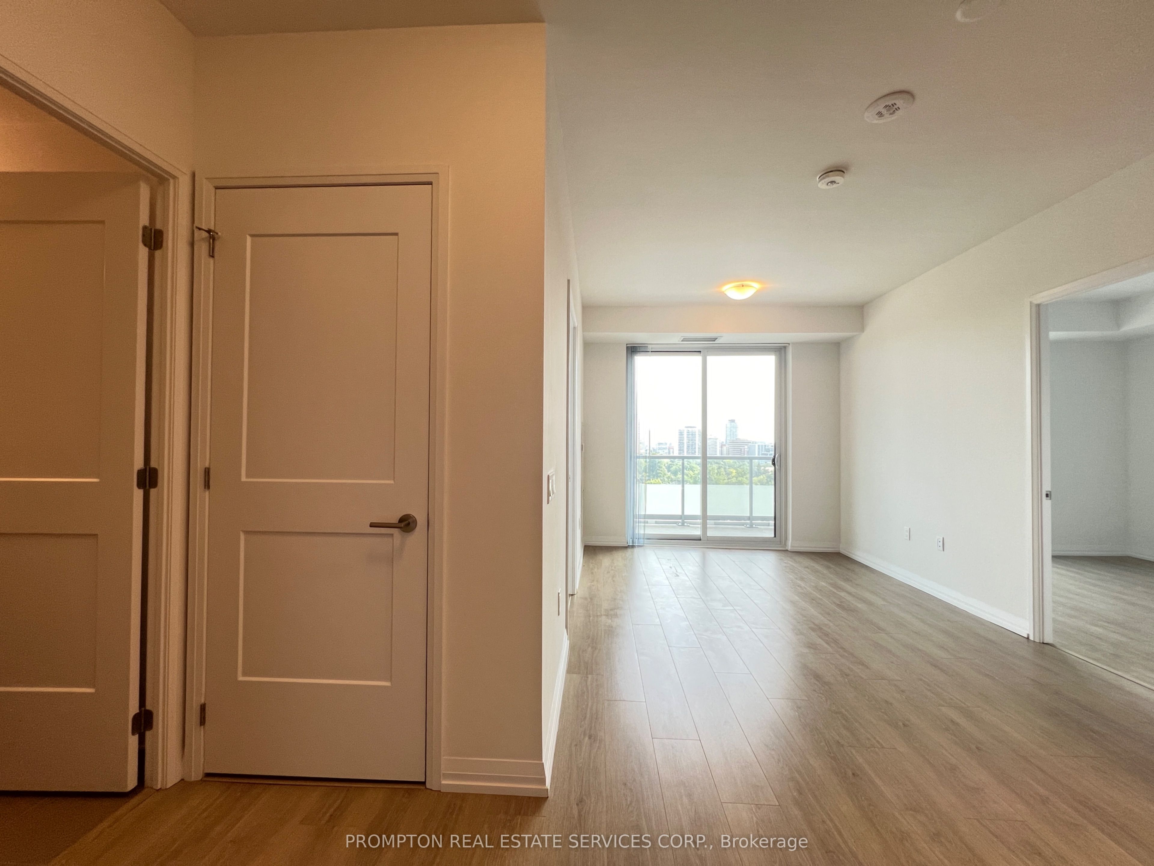 25 Holly Street 1108, Toronto, ON M4S 0E3 photo 2