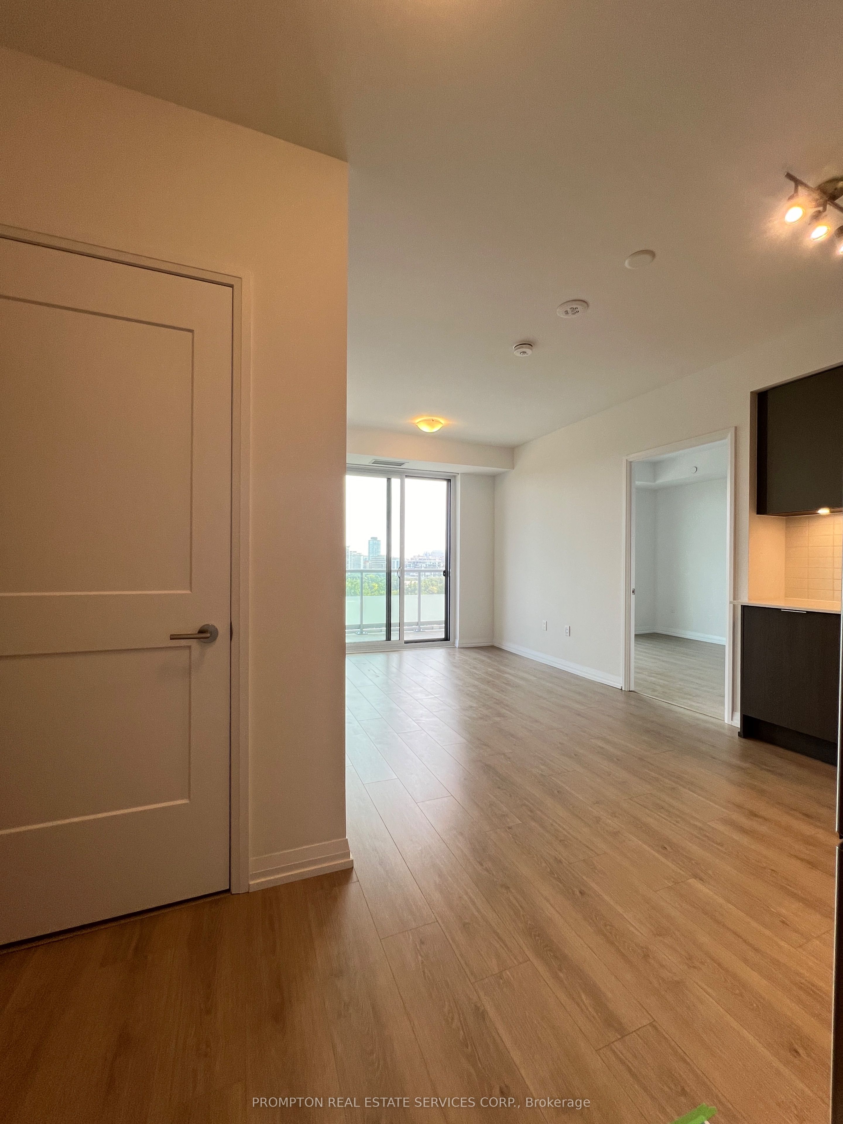 25 Holly Street 1108, Toronto, ON M4S 0E3 photo 3