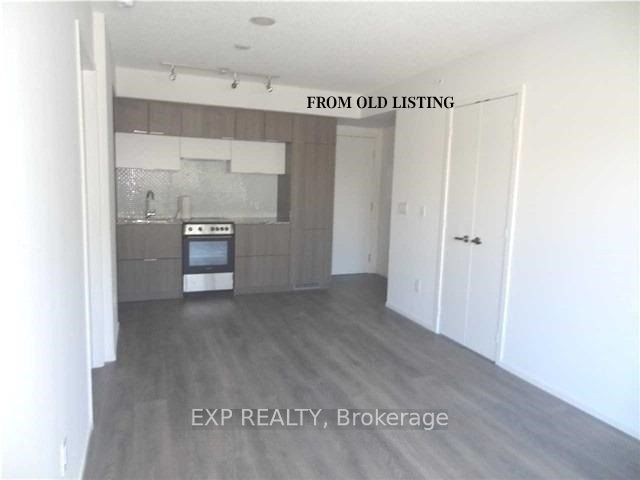 159 Dundas Street E 512, Toronto, ON M5B 0A9 photo 2