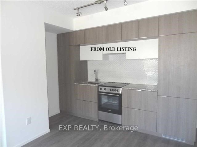 159 Dundas Street E 512, Toronto, ON M5B 0A9 photo 3