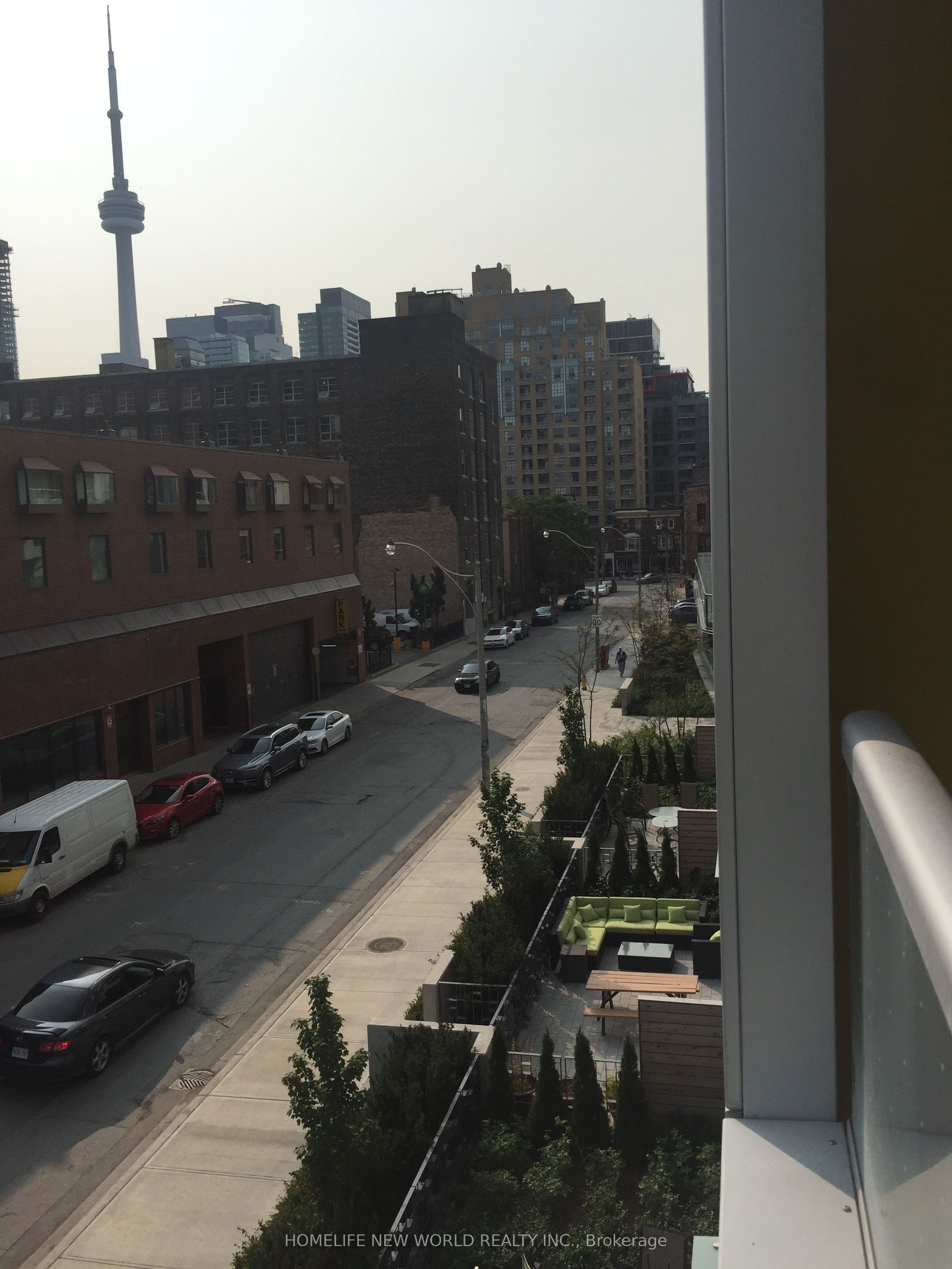 38 Cameron Street 308, Toronto, ON M5T 0C3 photo 3