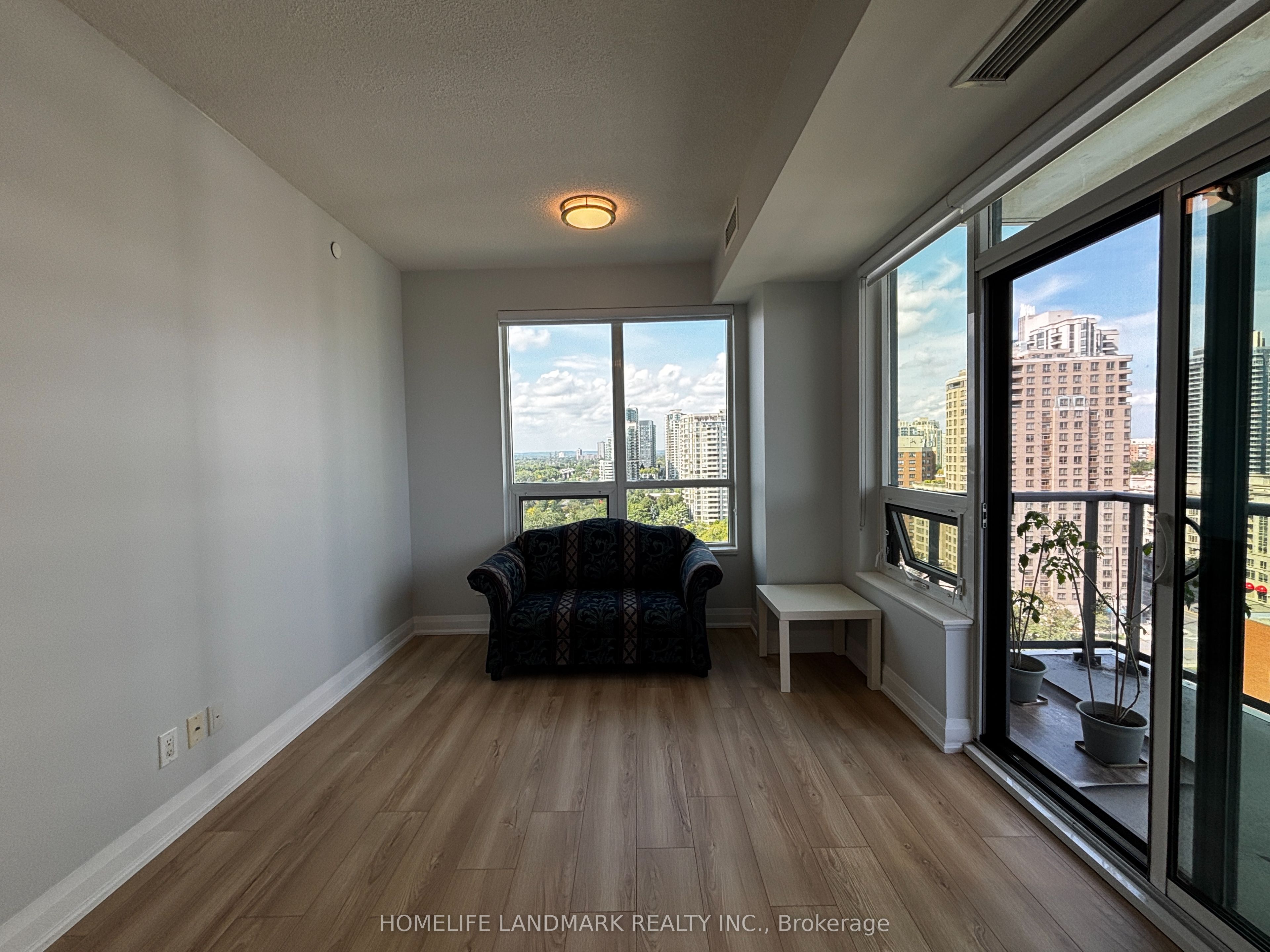 68 Canterbury Placeway 1809, Toronto, ON M2N 0H8 photo 5