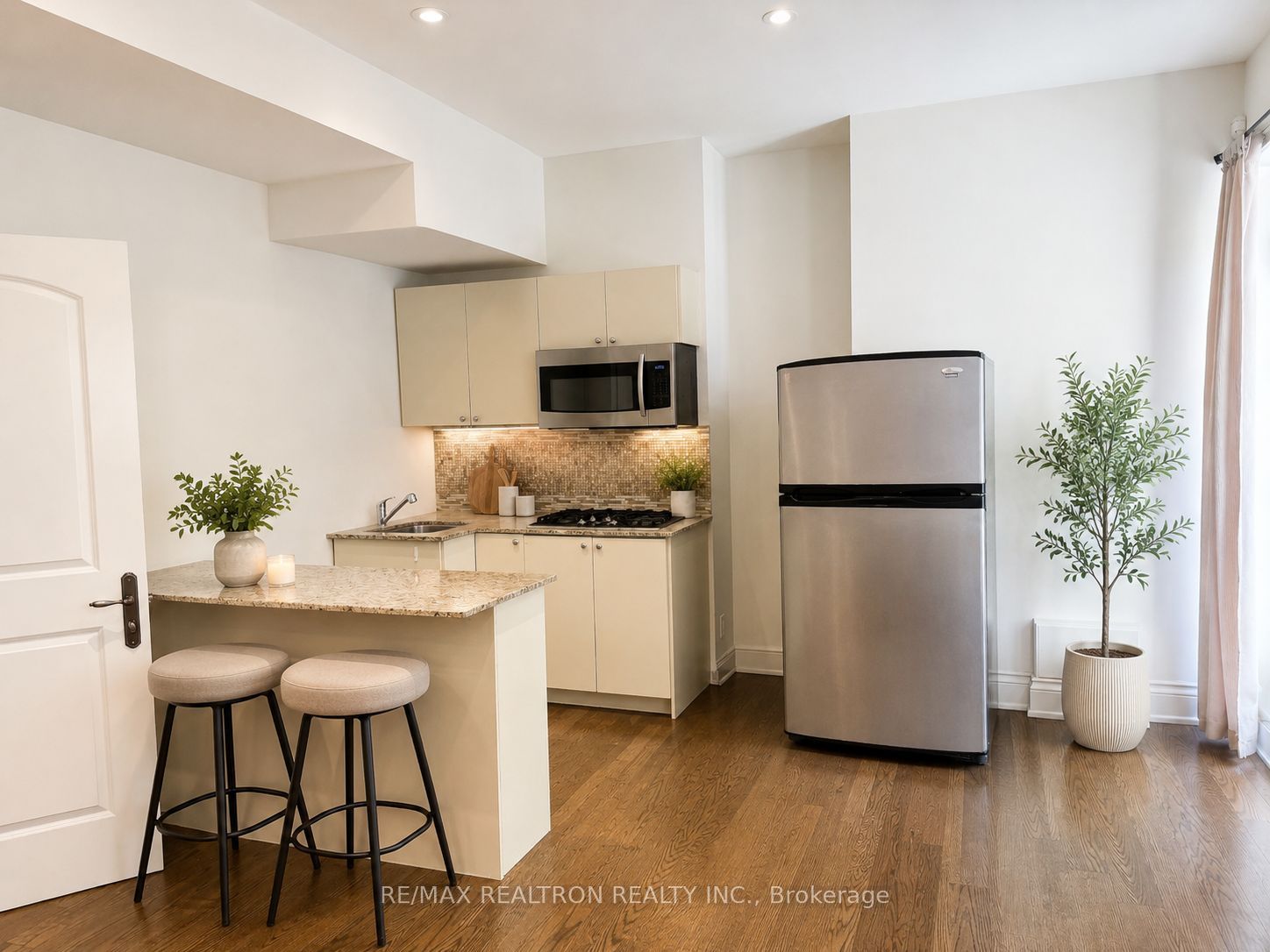 71 Newton Drive, Toronto, ON M2M 2M8 photo 5