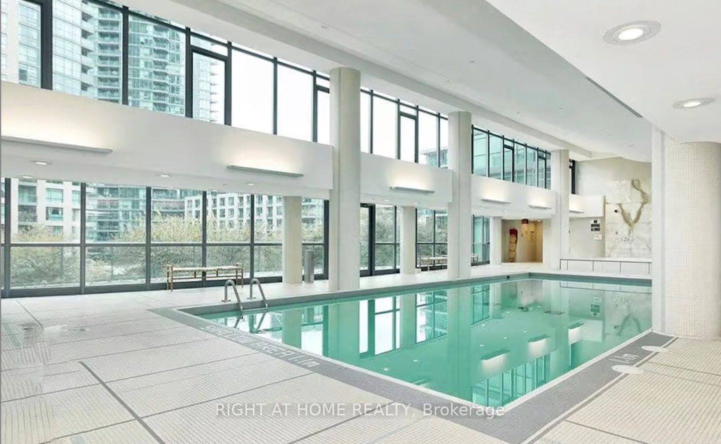 209 Fort York Boulevard 1158, Toronto, ON M5V 4A1 photo 4