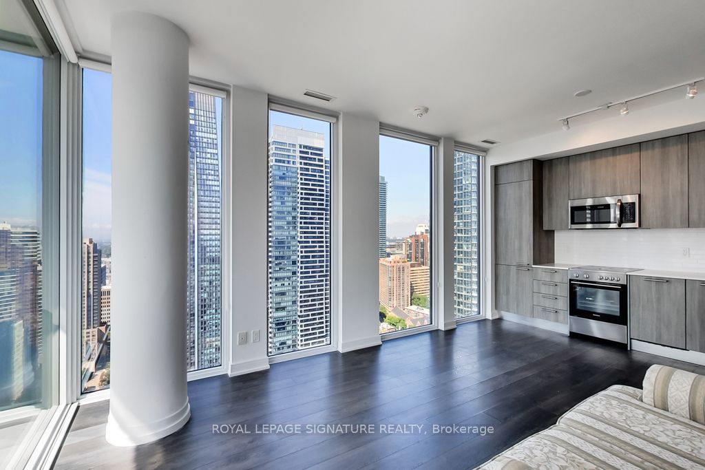 28 Wellesley Street E 3402, Toronto, ON M4Y 0C4 photo 5