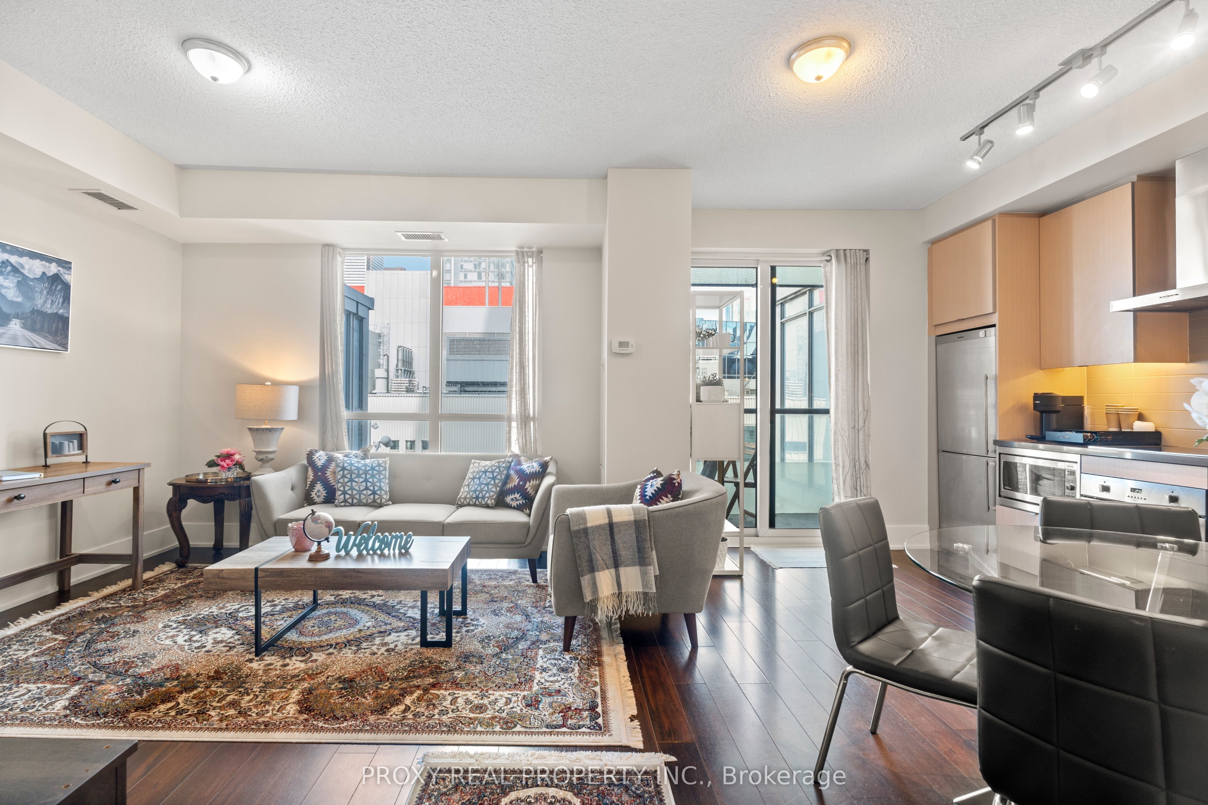 300 Front Street W 1705, Toronto, ON M5V 0E9 photo 2