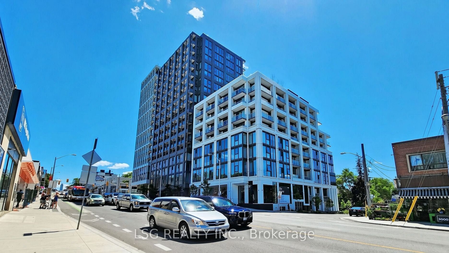 2020 Bathurst Street 337, Toronto, ON M5P 0A6