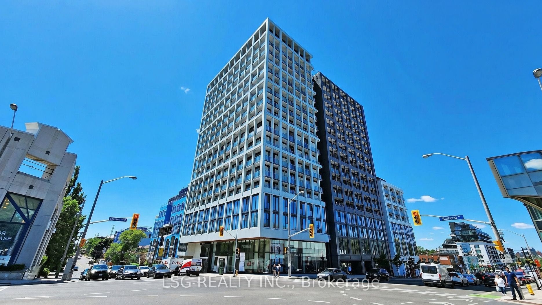 2020 Bathurst Street 337, Toronto, ON M5P 0A6 photo 2