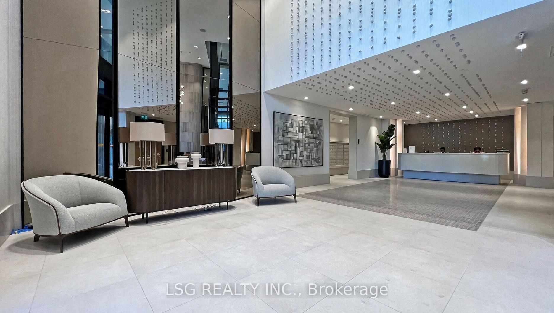 2020 Bathurst Street 337, Toronto, ON M5P 0A6 photo 3