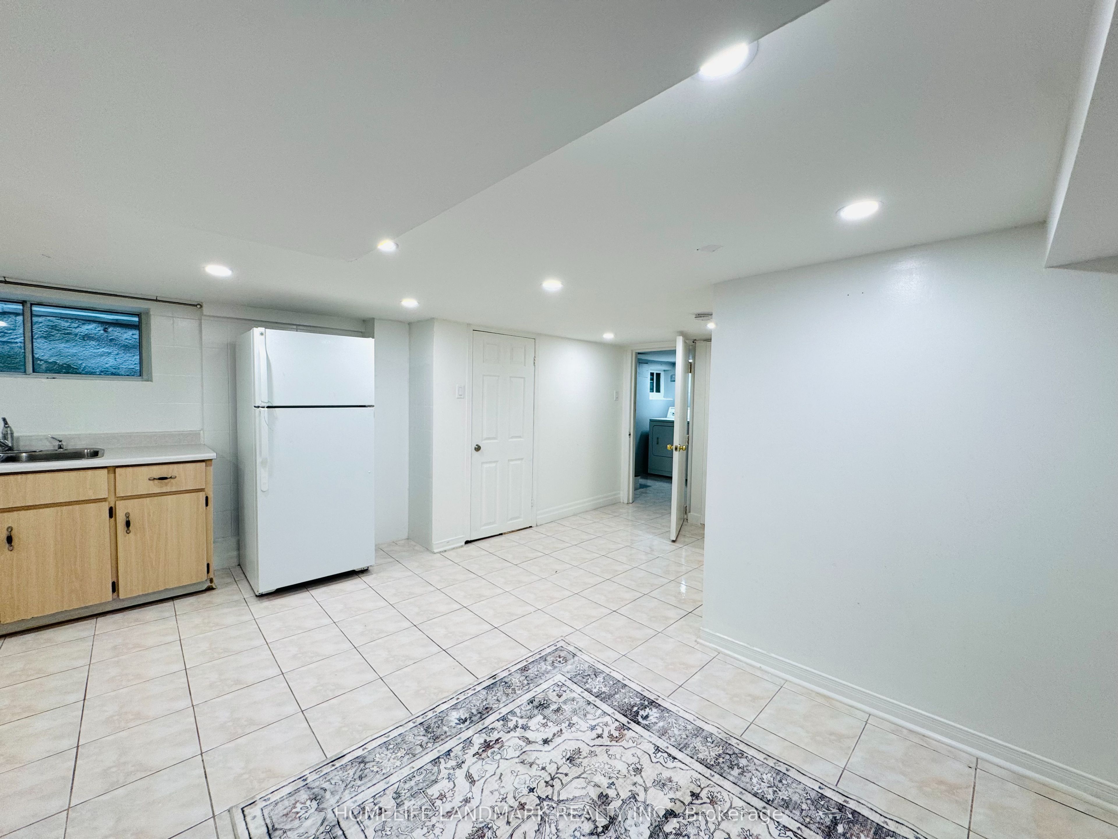 149 Euclid Avenue Basement, Toronto, ON M6J 2J8 photo 5