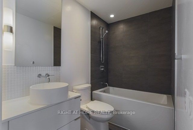 185 Roehampton Avenue 1906, Toronto, ON M4P 0C6 photo 5