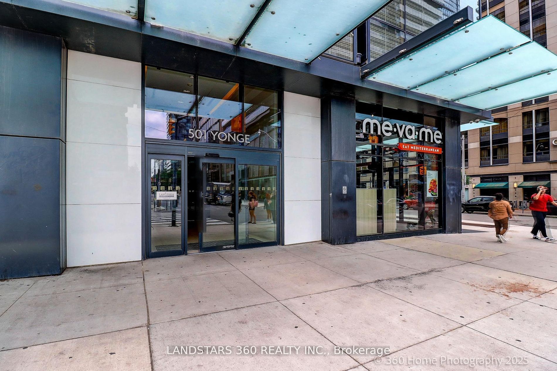 501 Yonge Street 4202, Toronto, ON M4Y 1Y4 photo 2