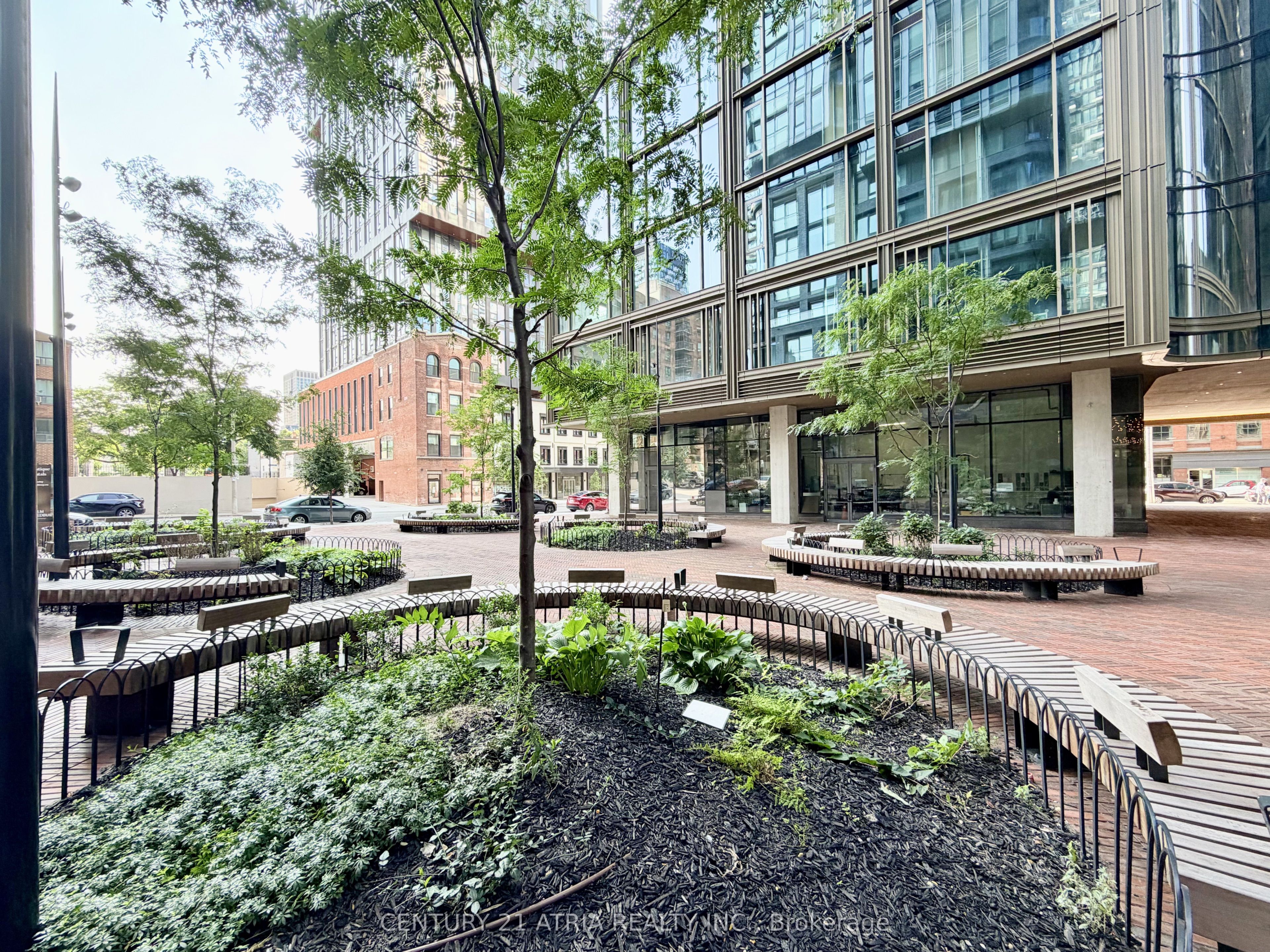 88 Queen Street E 2108, Toronto, ON M5C 0B6 photo 2