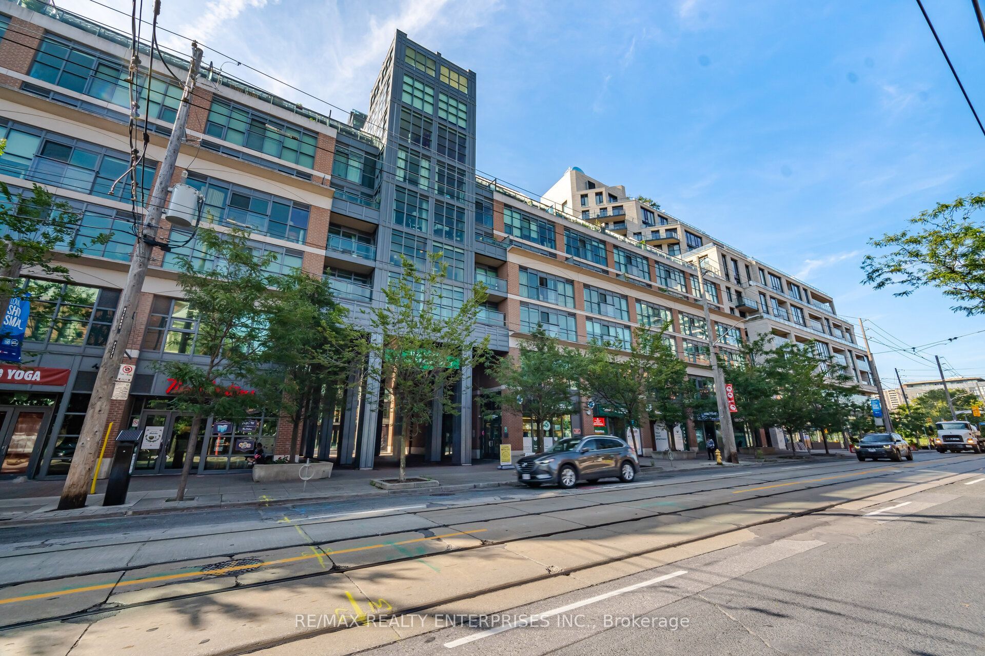 1169 Queen Street W 608, Toronto, ON M6J 1J4