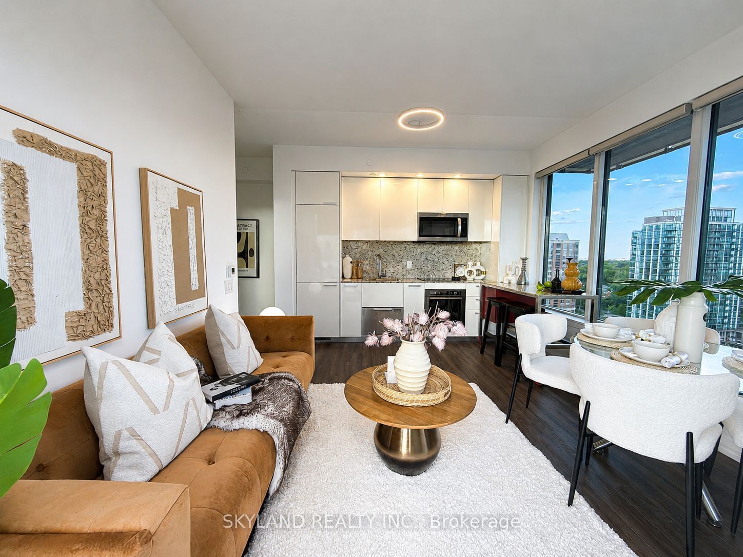 75 Canterbury Place 1607, Toronto, ON M2N 2N1 photo 3