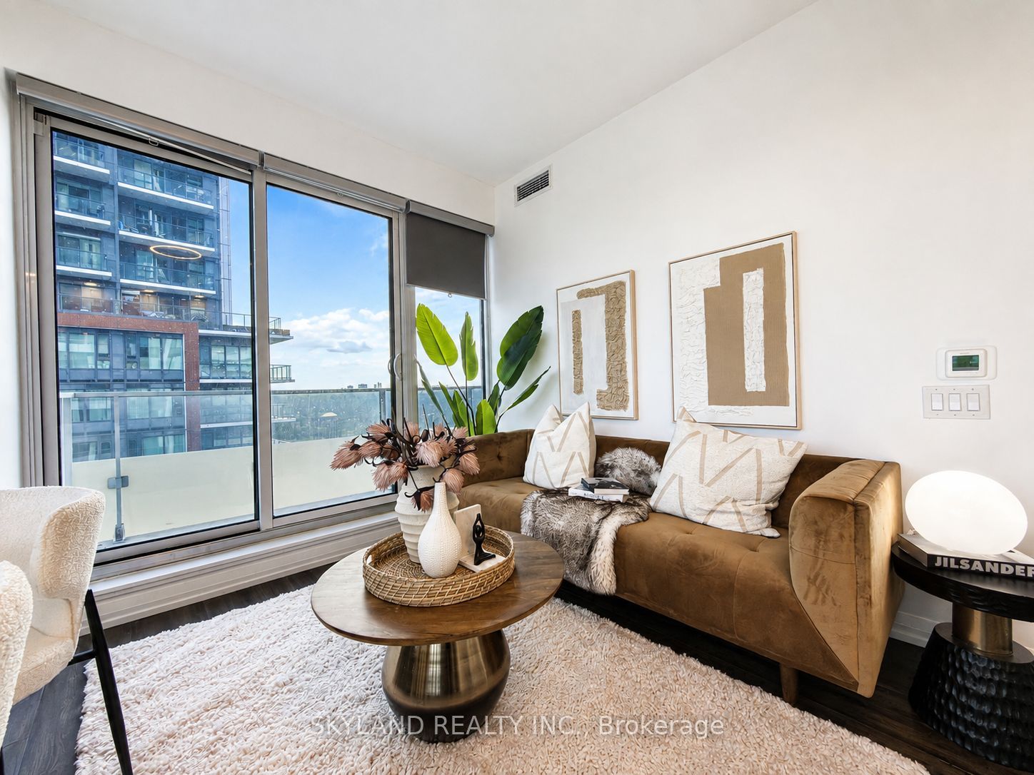 75 Canterbury Place 1607, Toronto, ON M2N 2N1 photo 4