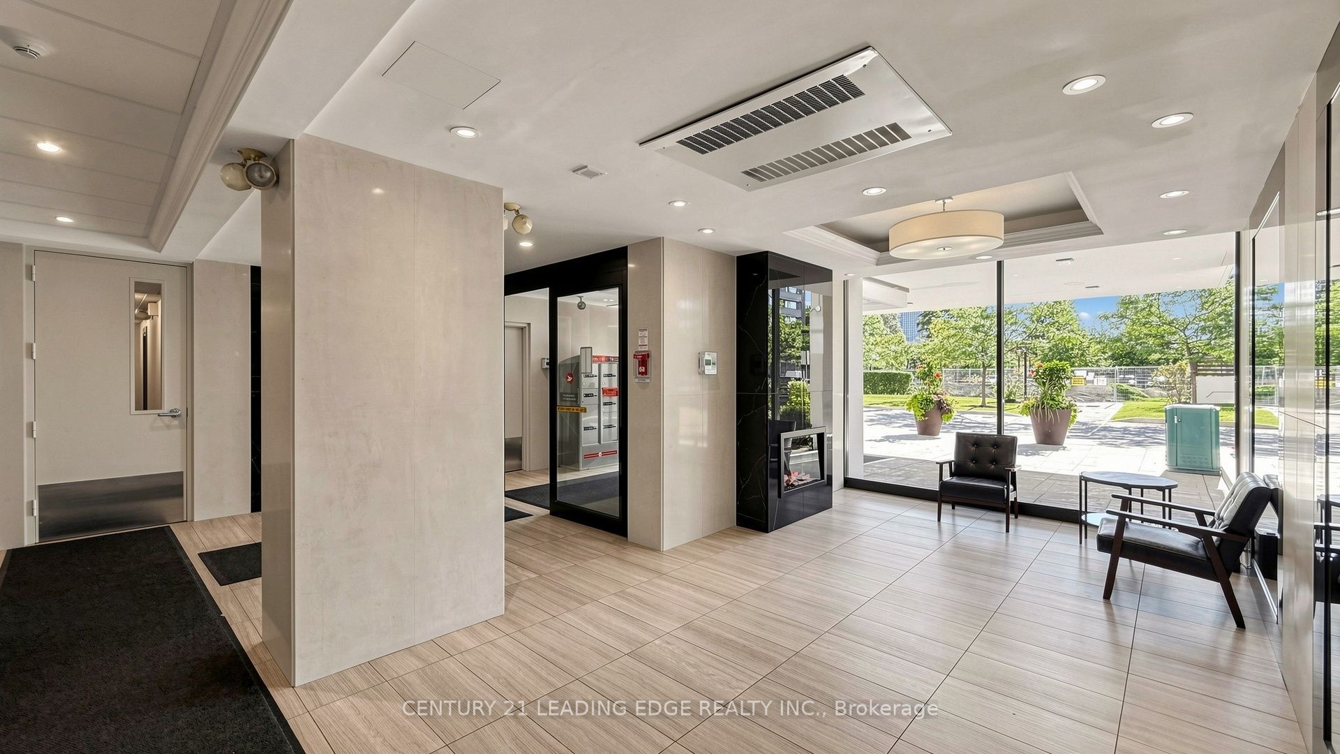 725 Don Mills Road 1006, Toronto, ON M3C 1S7 photo 4