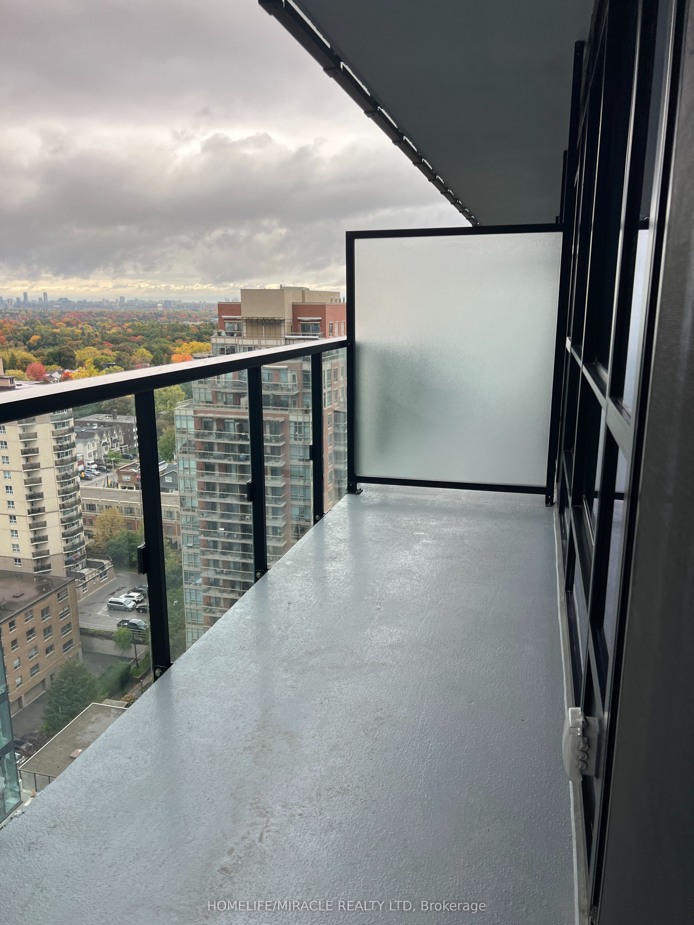 110 Broadway Avenue 1706, Toronto, ON M4P 1V7 photo 4