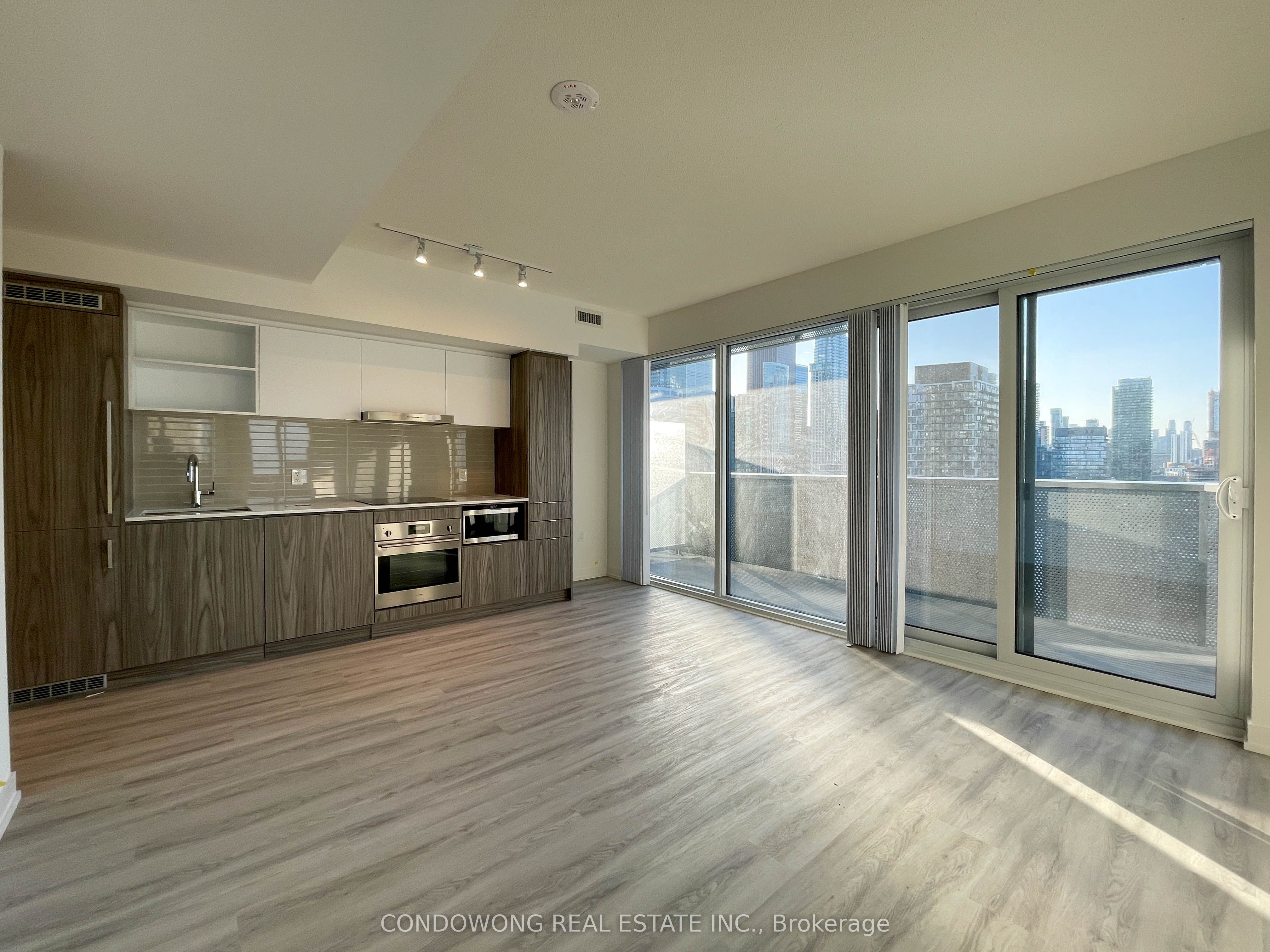 55 Cooper Street 2105, Toronto, ON M5E 0G1
